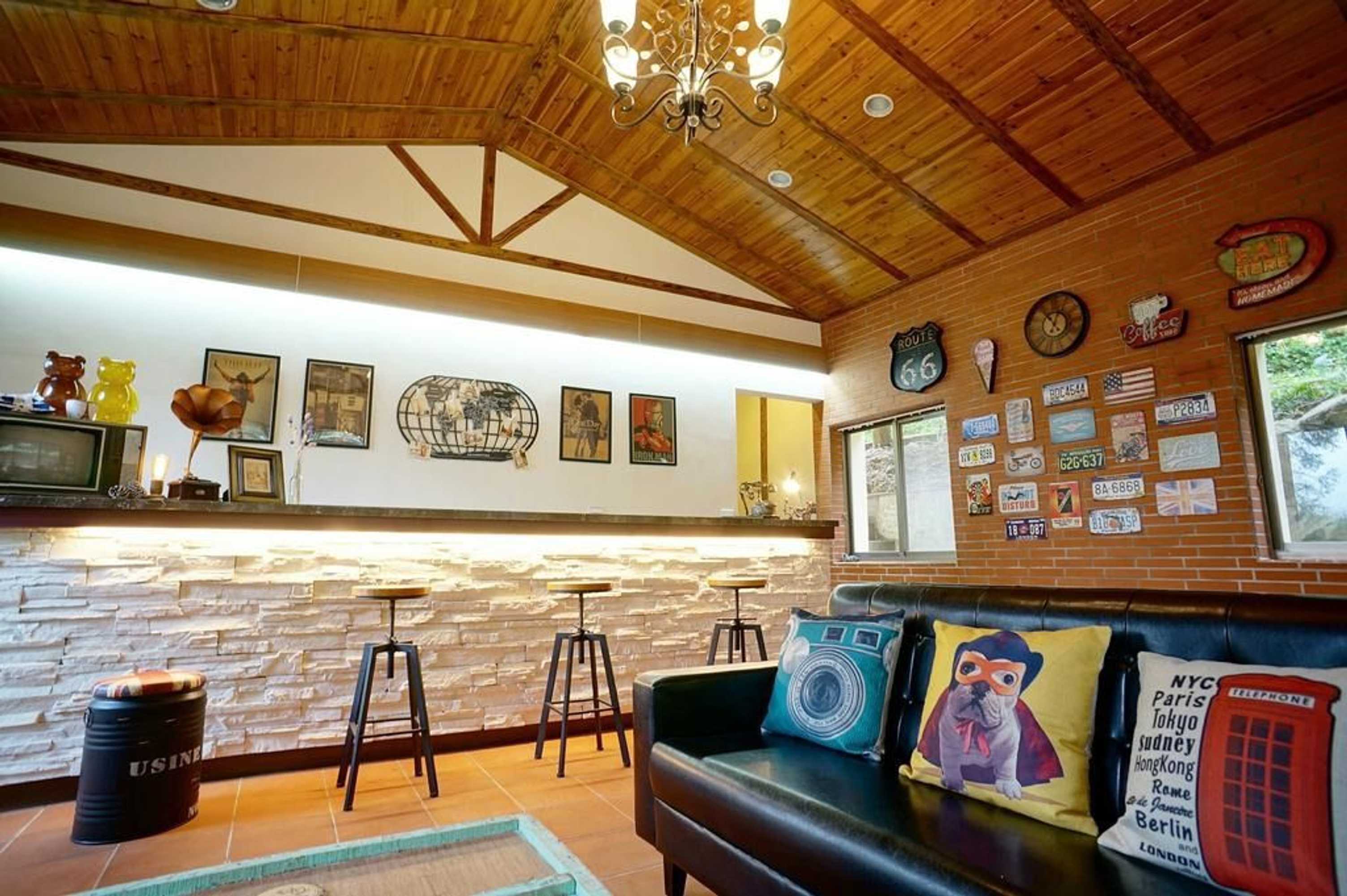 Gift card for Hillside Plot Inn