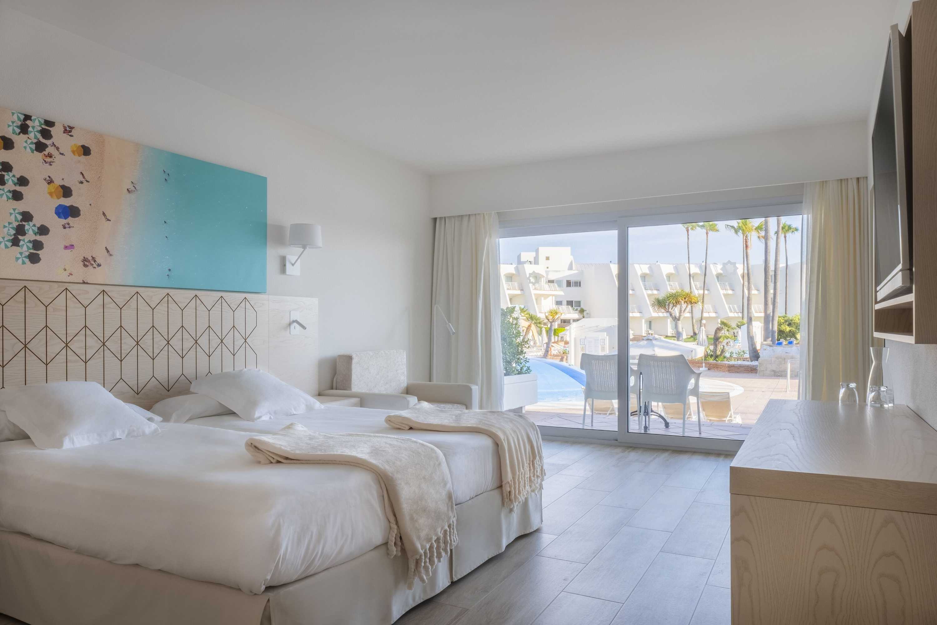 Gift card for Iberostar Waves Royal Andalus Gift card for Iberostar Waves Royal Andalus