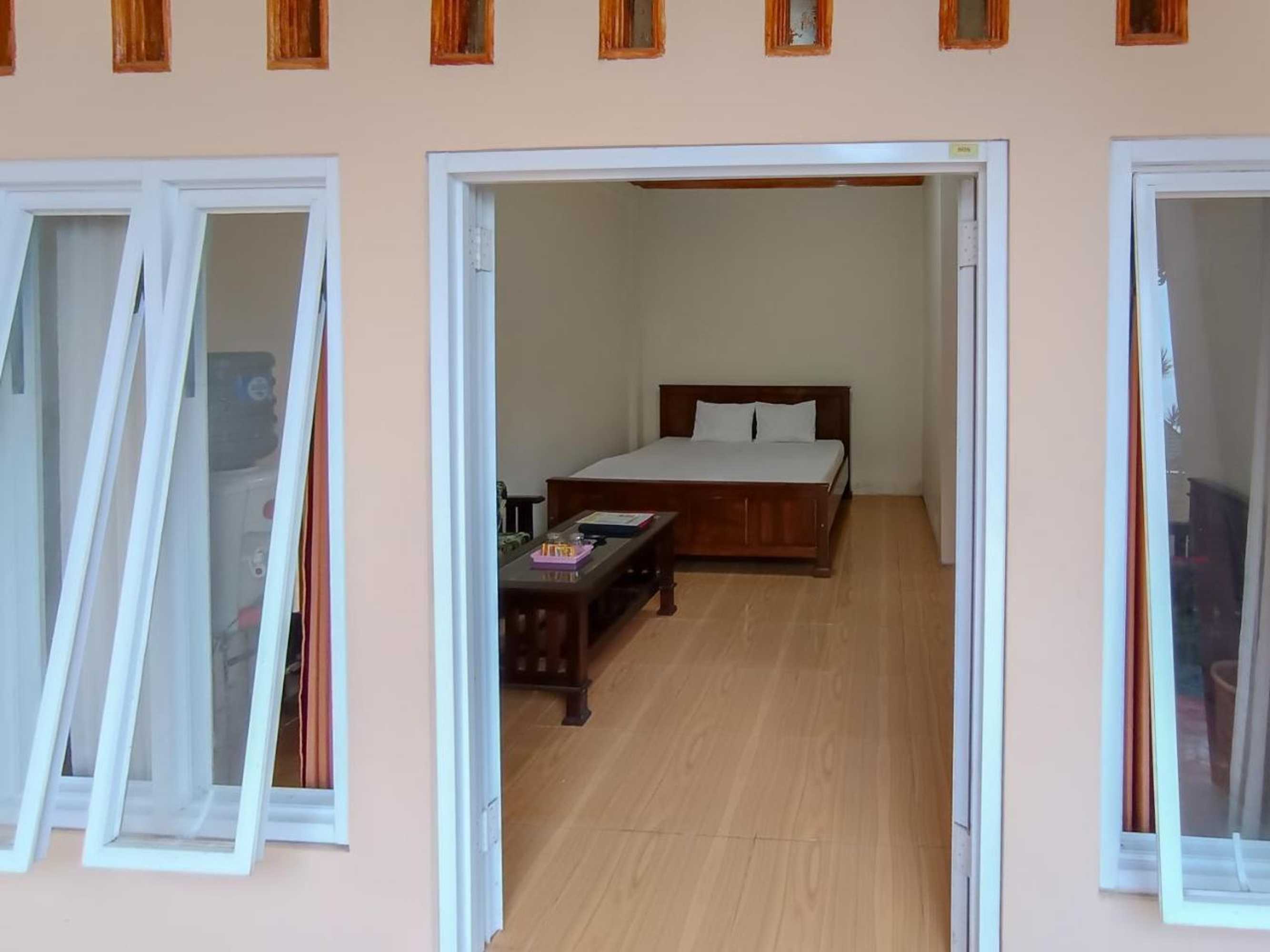 Gift card for Reddoorz at Dewa Breeze Inn Near Paralayang