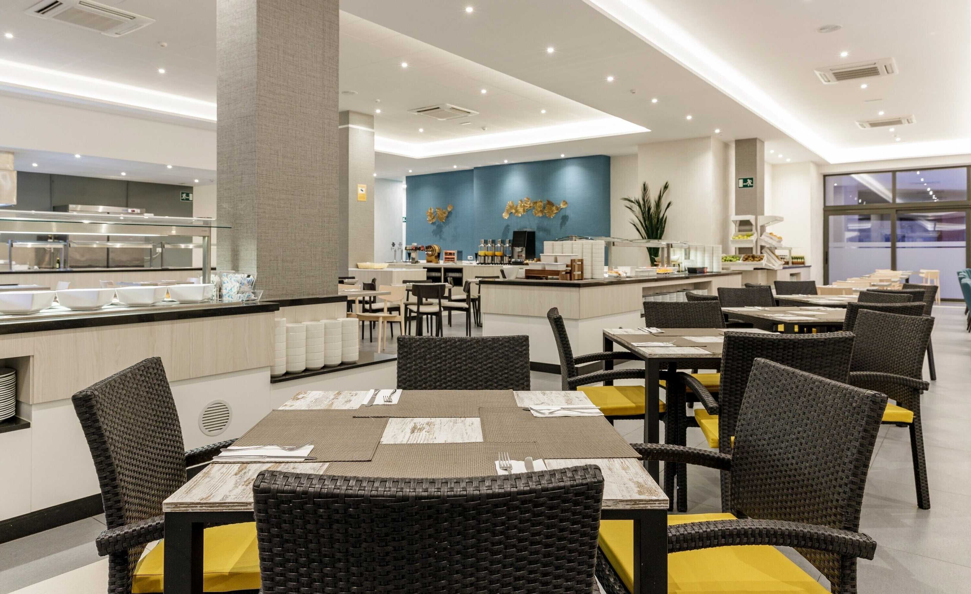 Gift card for Aparthotel Ilunion Sancti Petri Gift card for Aparthotel Ilunion Sancti Petri