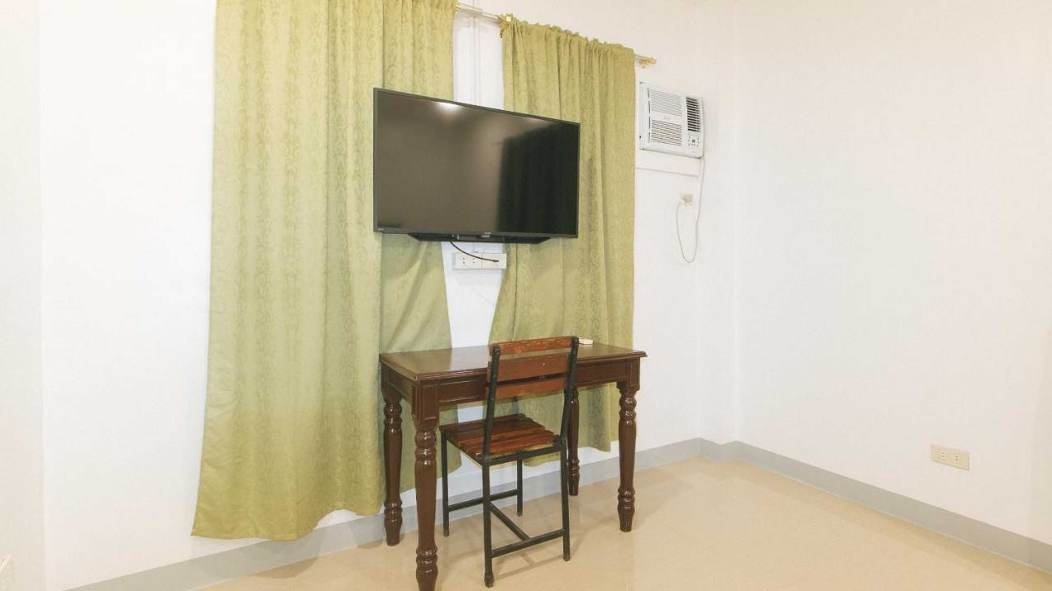 Gift card for Reddoorz at Ebm One Building