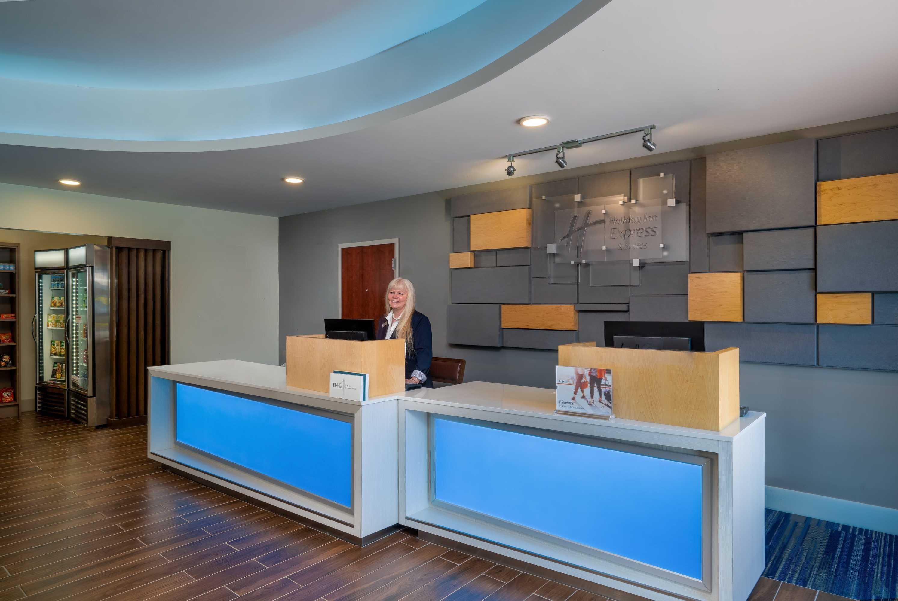 Gift card for Holiday Inn Express & Suites Dahlonega by Ihg Gift card for Holiday Inn Express & Suites Dahlonega by Ihg