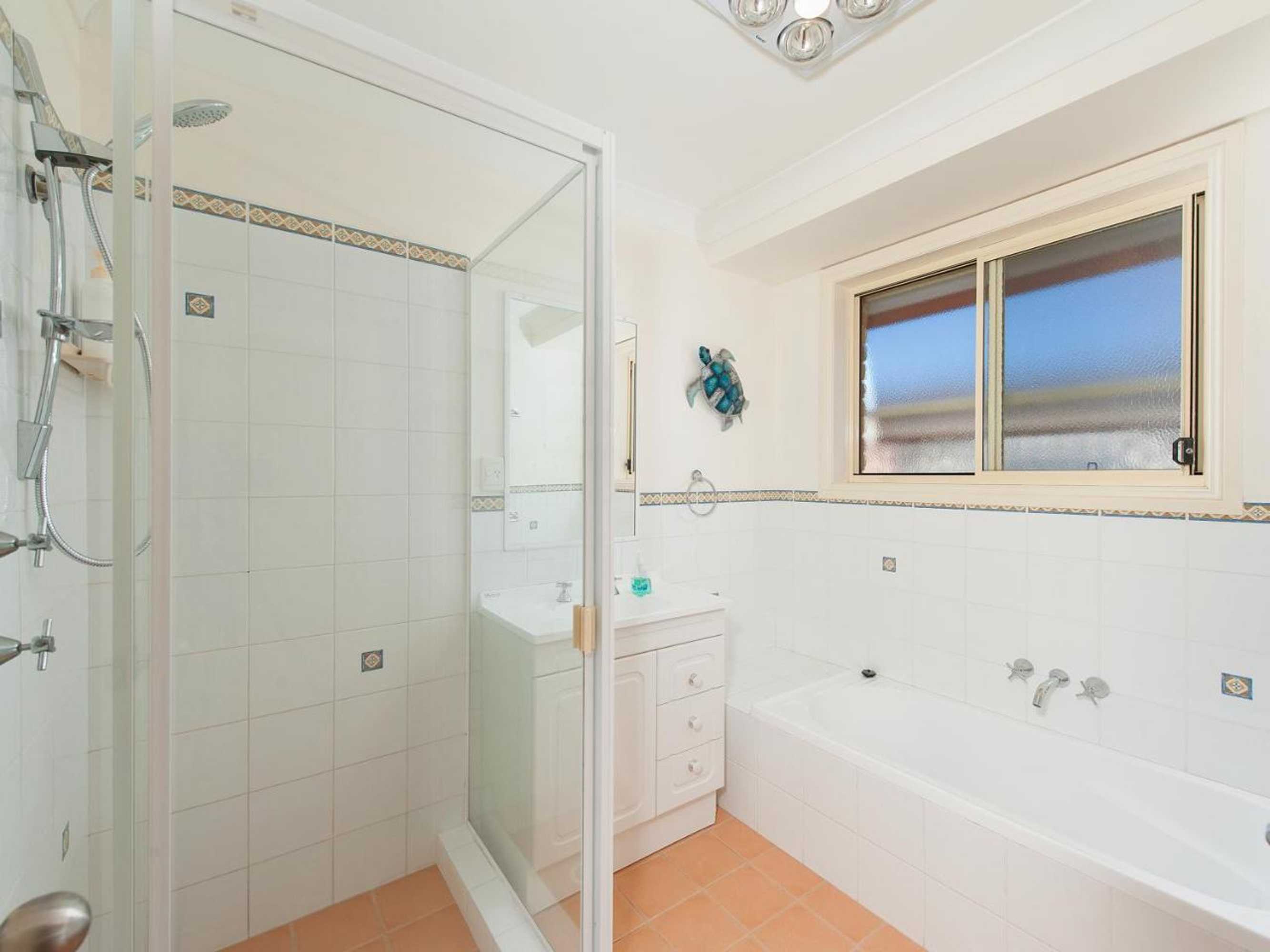 Gift card for Pawprints, 123 Bagnalls Beach Road