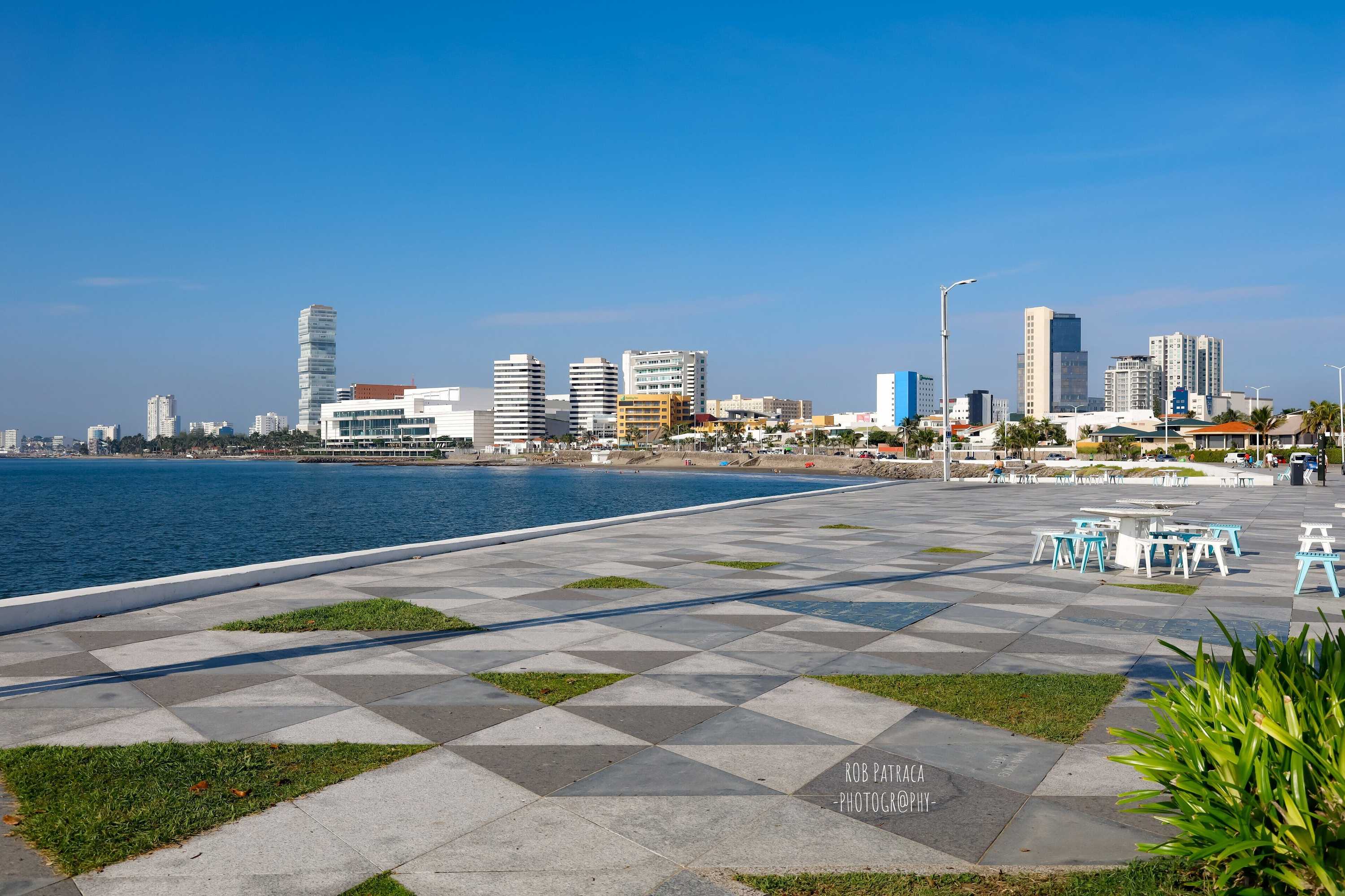 Gift card for Holiday Inn Express Veracruz Boca Del Rio by Ihg Gift card for Holiday Inn Express Veracruz Boca Del Rio by Ihg