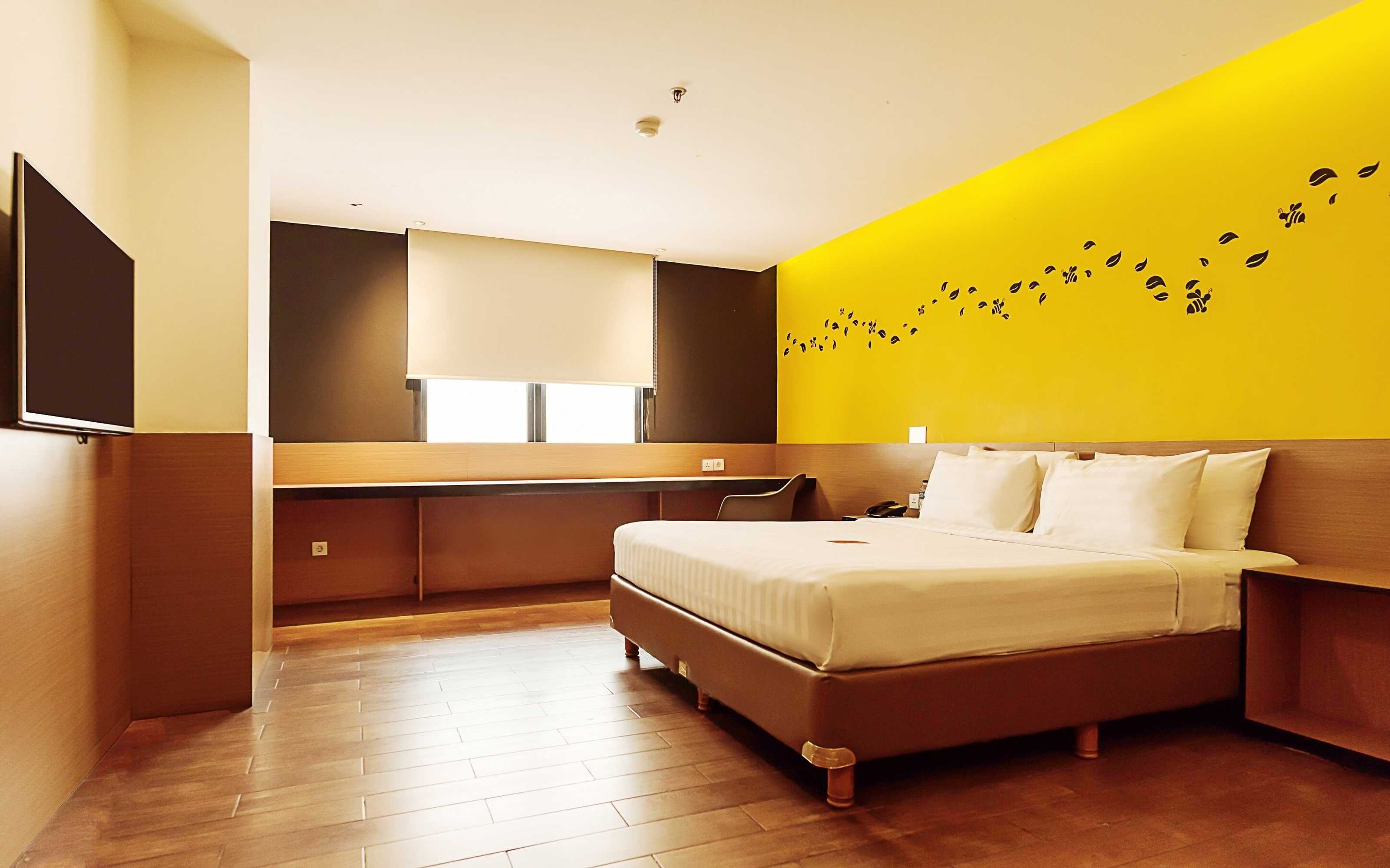 Gift card for Yellow Bee Tangerang Gift card for Yellow Bee Tangerang