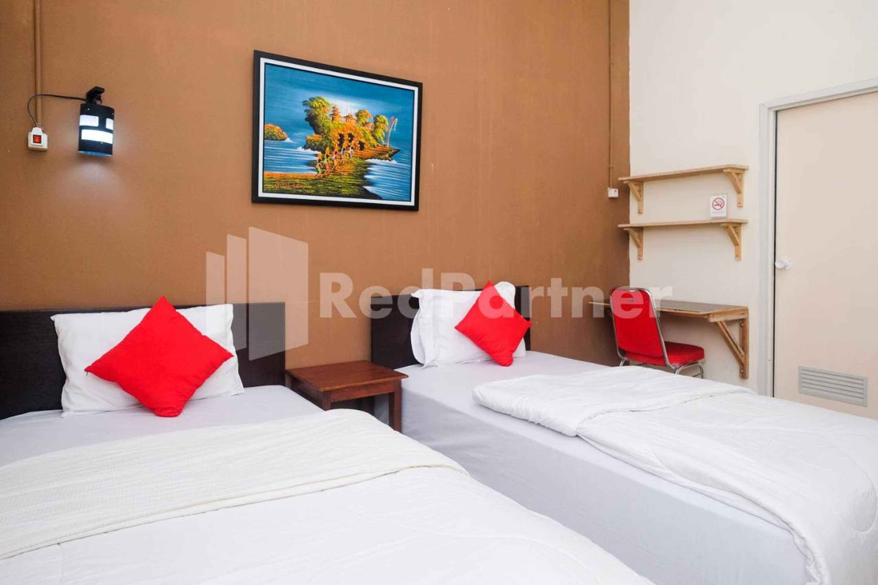 Gift card for Travelista Homestay Near Gor Candradimuka Semarang Mitra Reddoorz