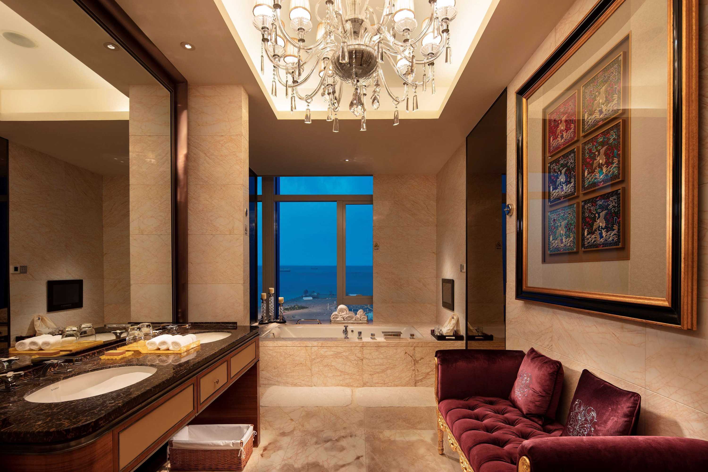 Gift card for Hilton Dalian