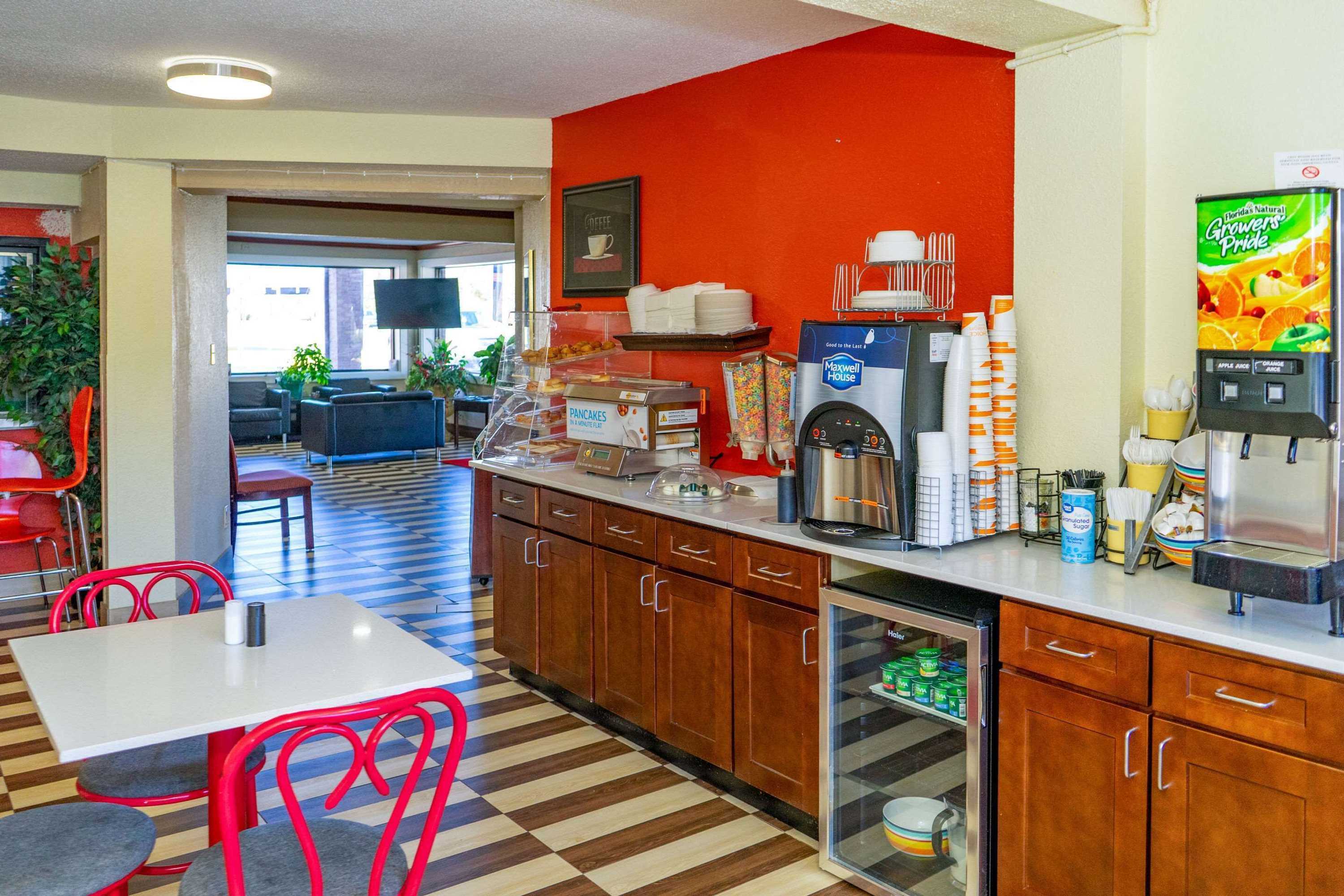 Gift card for Econo Lodge Weldon - Roanoke Rapids Gift card for Econo Lodge Weldon - Roanoke Rapids