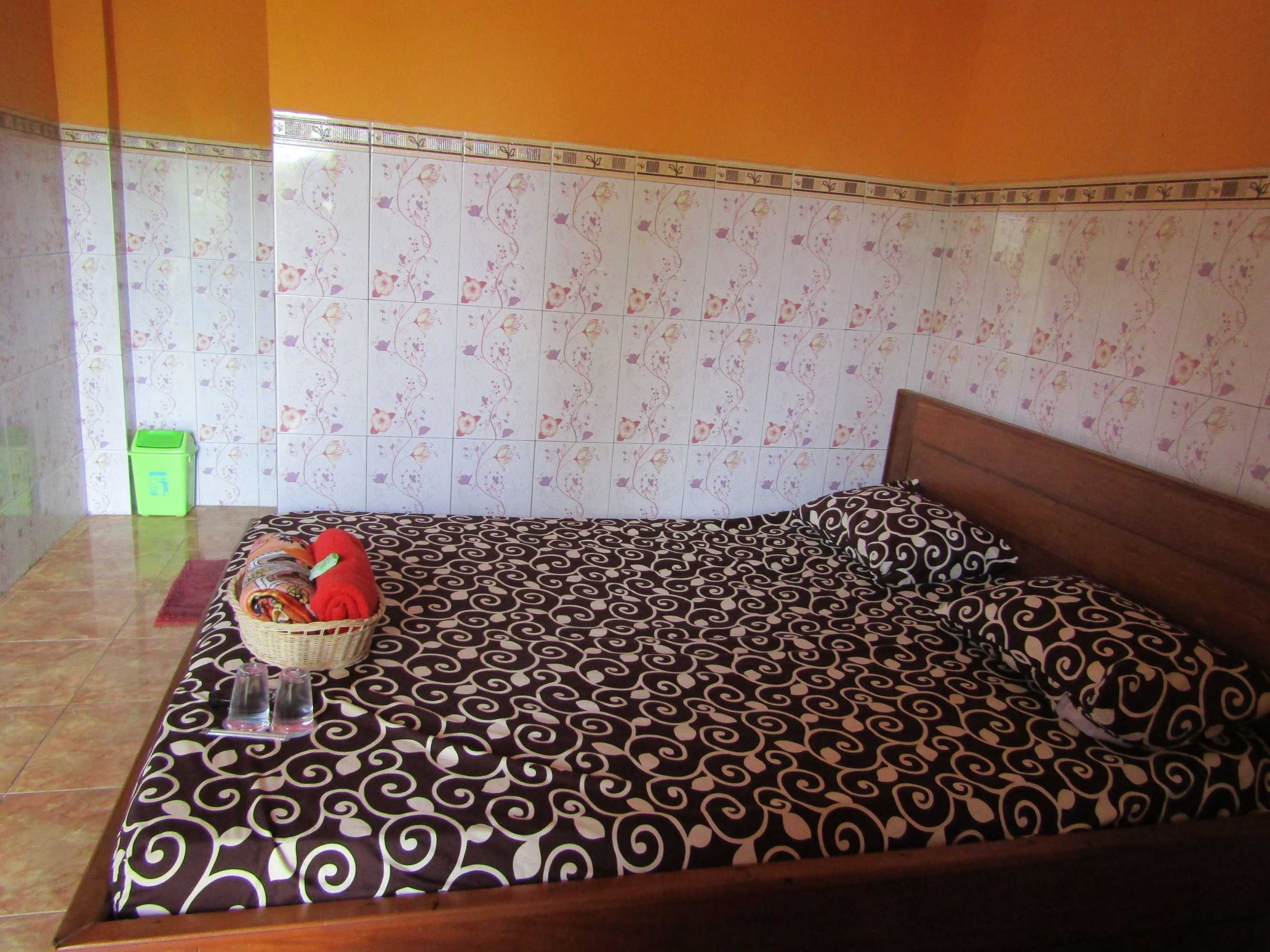 Gift card for Losmen Kinasih Puncak & Gazebo Pandang Gift card for Losmen Kinasih Puncak & Gazebo Pandang