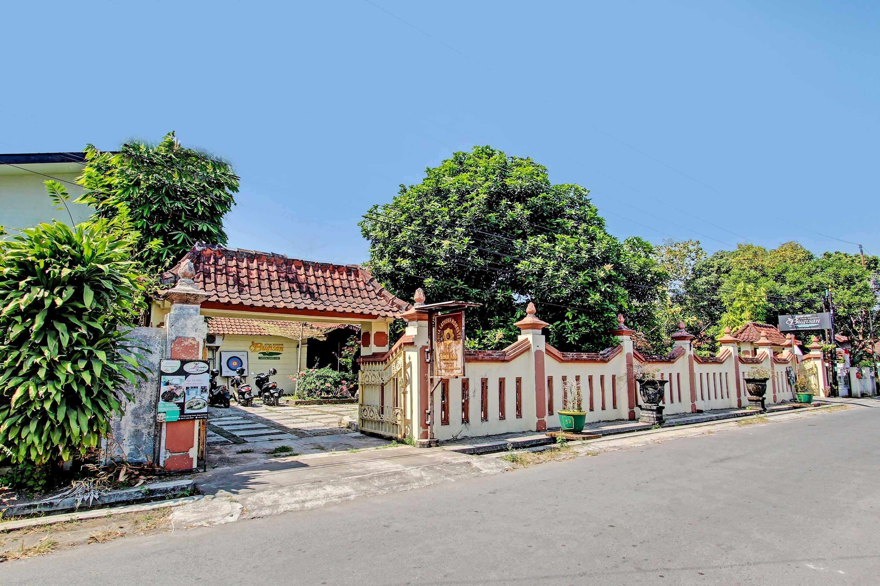 Gift card for Capital O 92894 Griya Lathifah Homestay Syariah