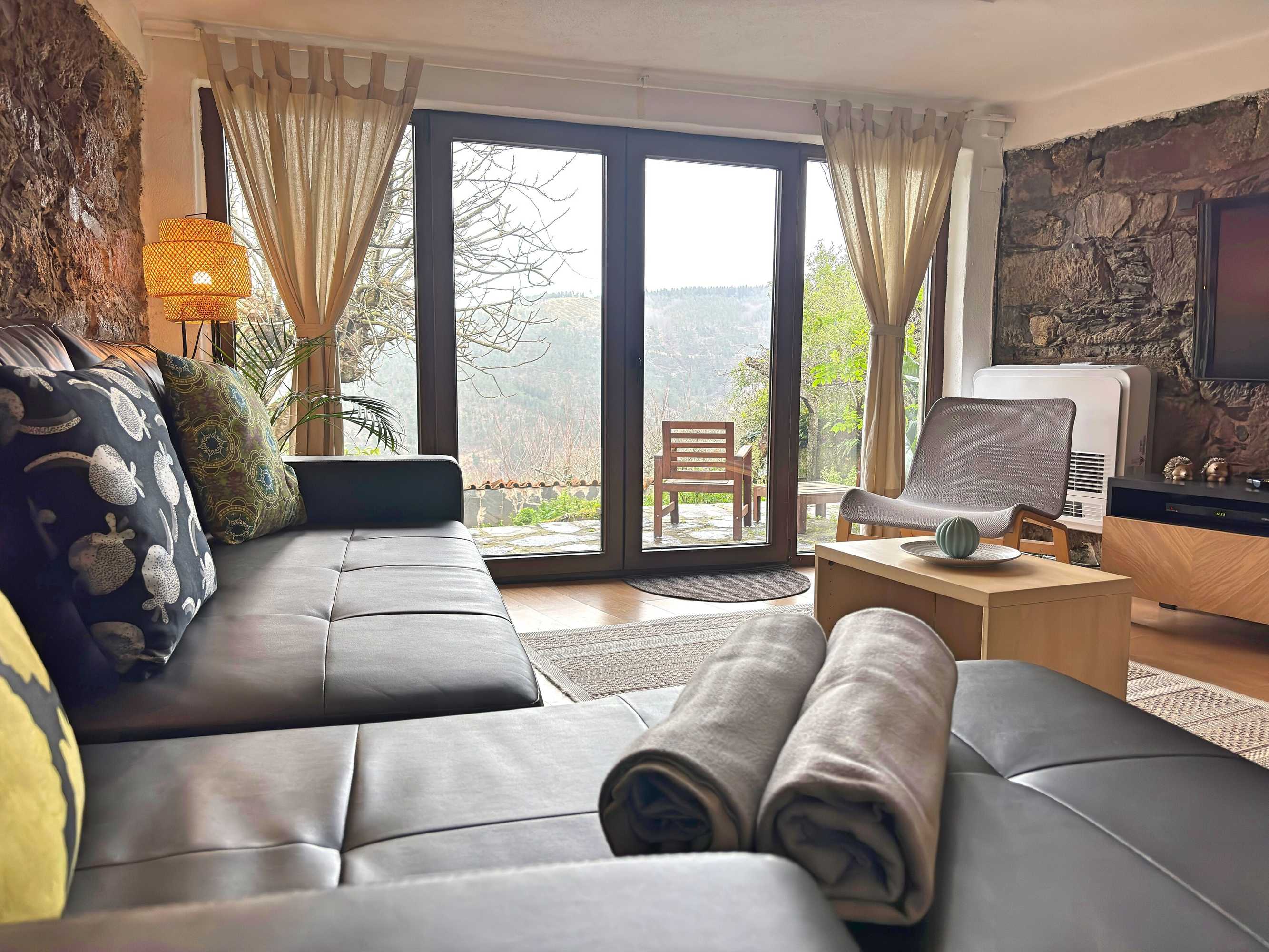 Gift card for Retiro de Gondramaz - 200 m2