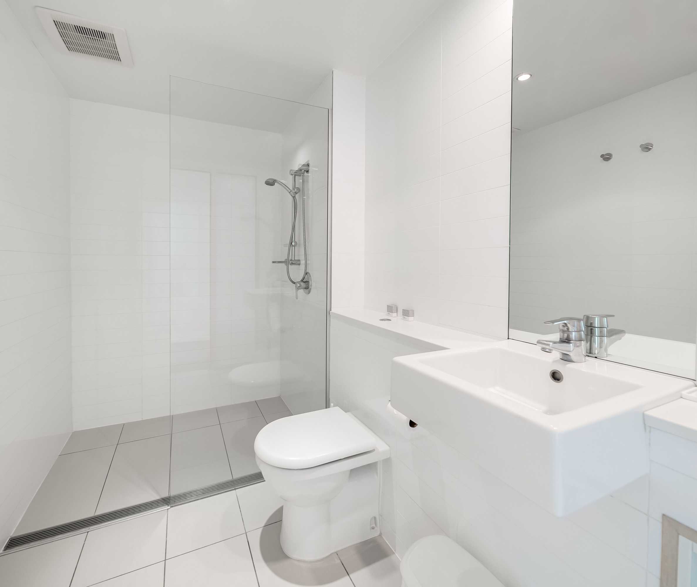 Gift card for Oaks Nelson Bay Lure Suites