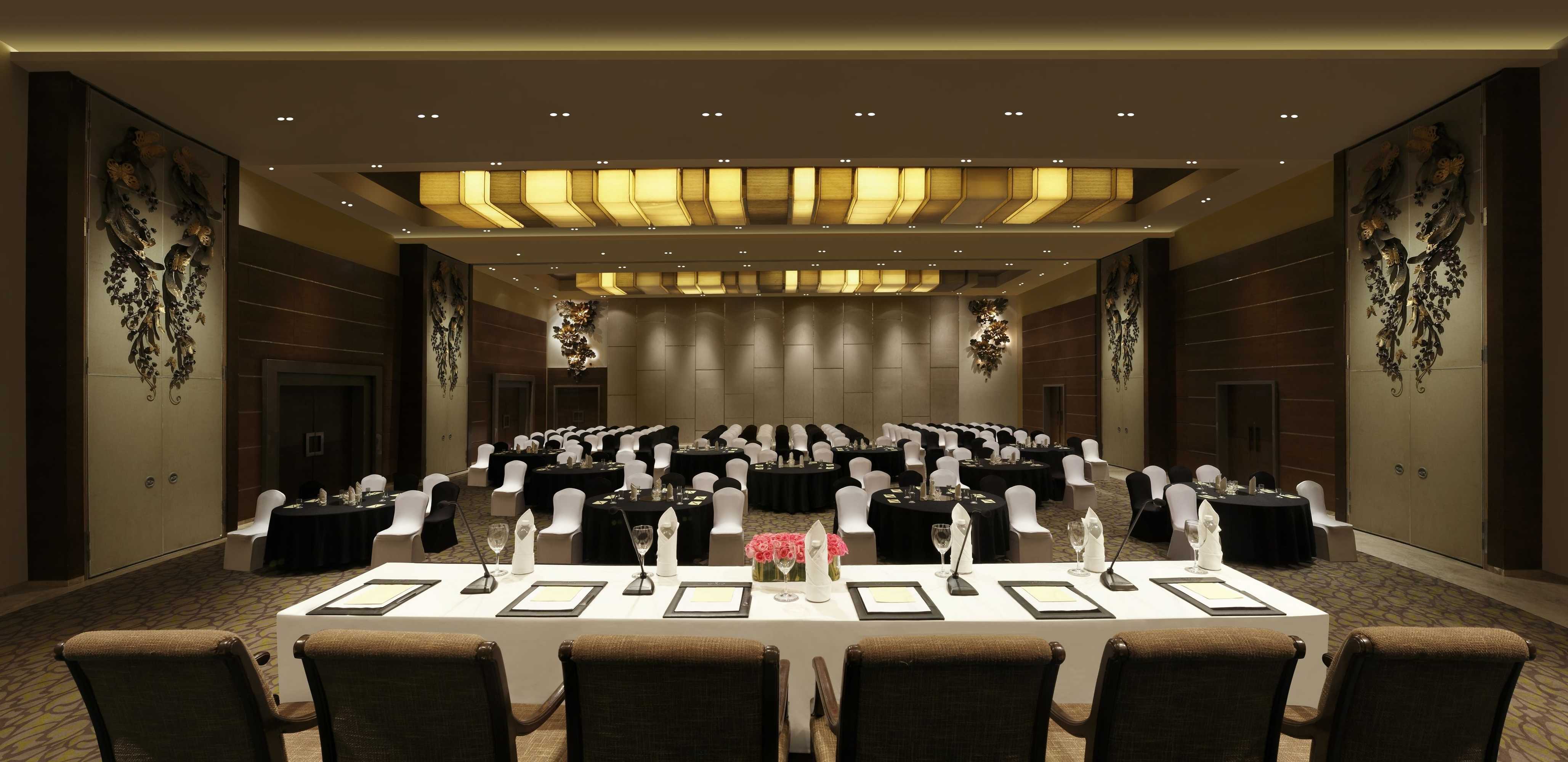 Gift card for Grand Mercure Vadodara Surya Palace Hotel Gift card for Grand Mercure Vadodara Surya Palace Hotel