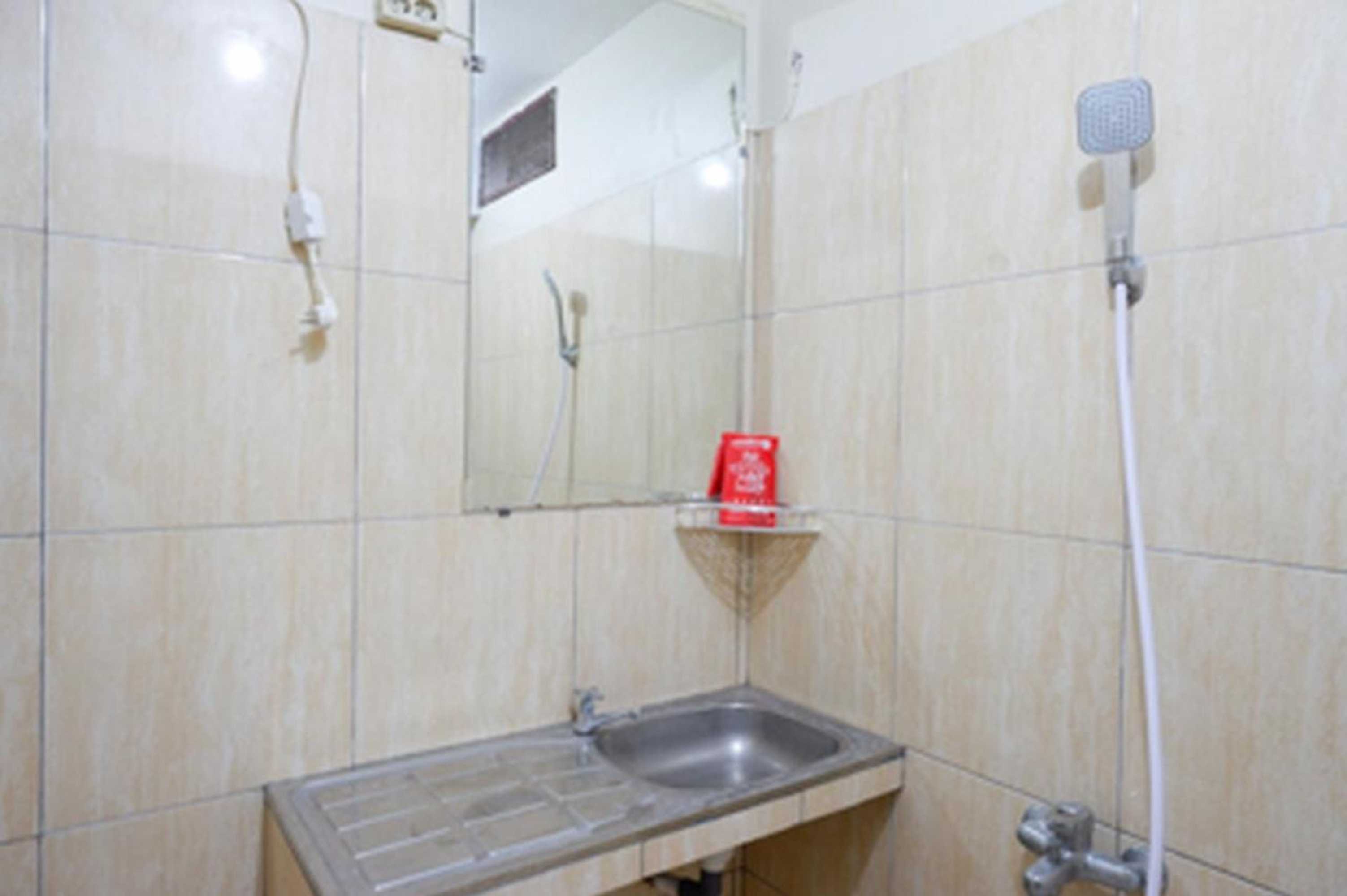 Gift card for Reddoorz Near Rsud Kudus