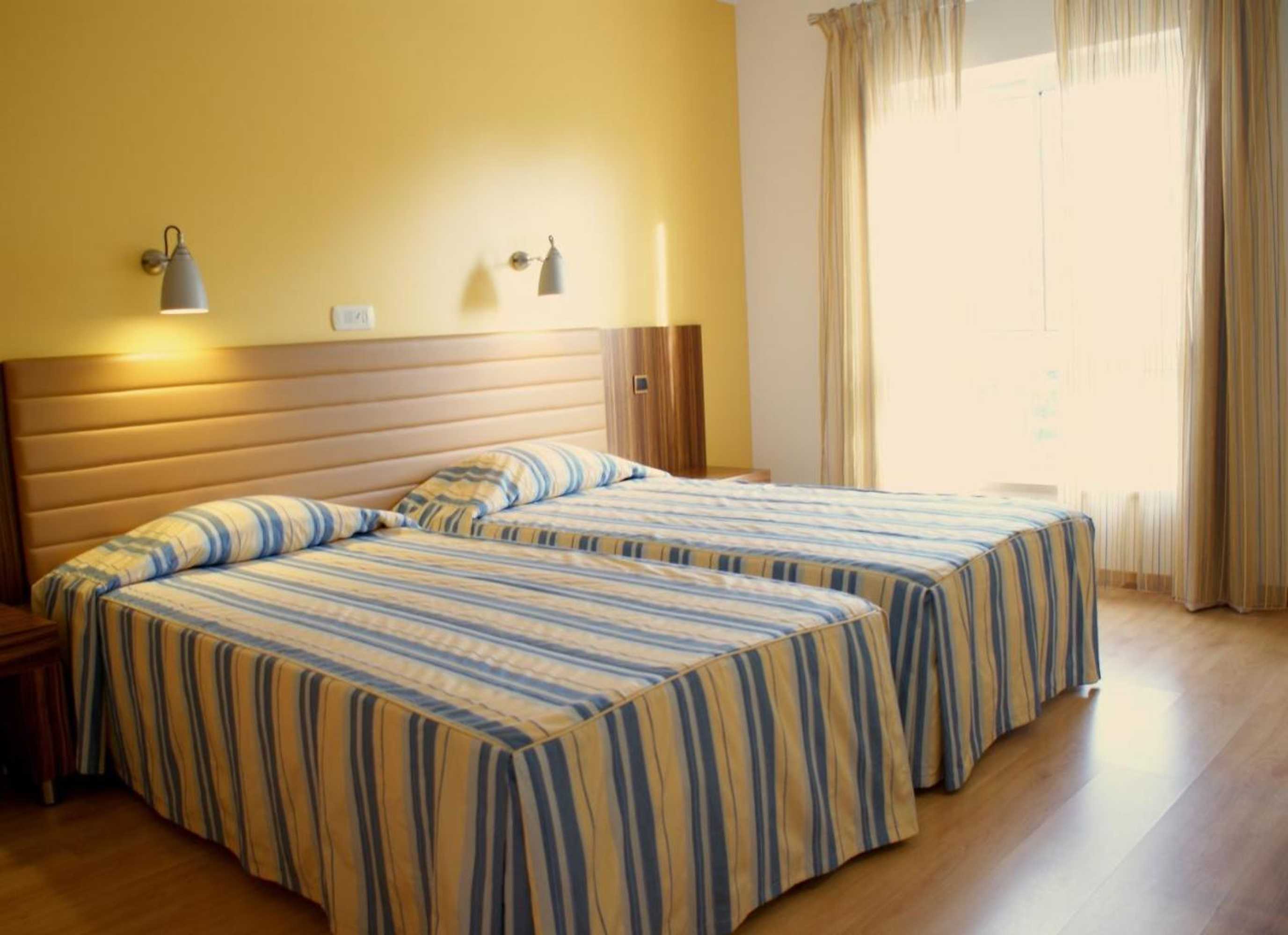 Gift card for Hotel O Novo Principe Gift card for Hotel O Novo Principe