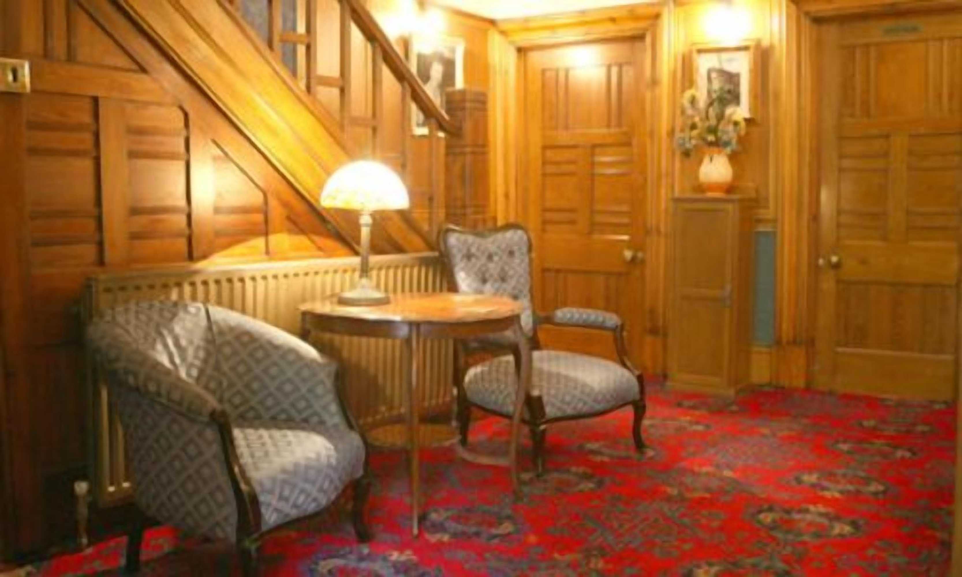 Gift card for Oakfield Lodge Guest House Stockport Gift card for Oakfield Lodge Guest House Stockport