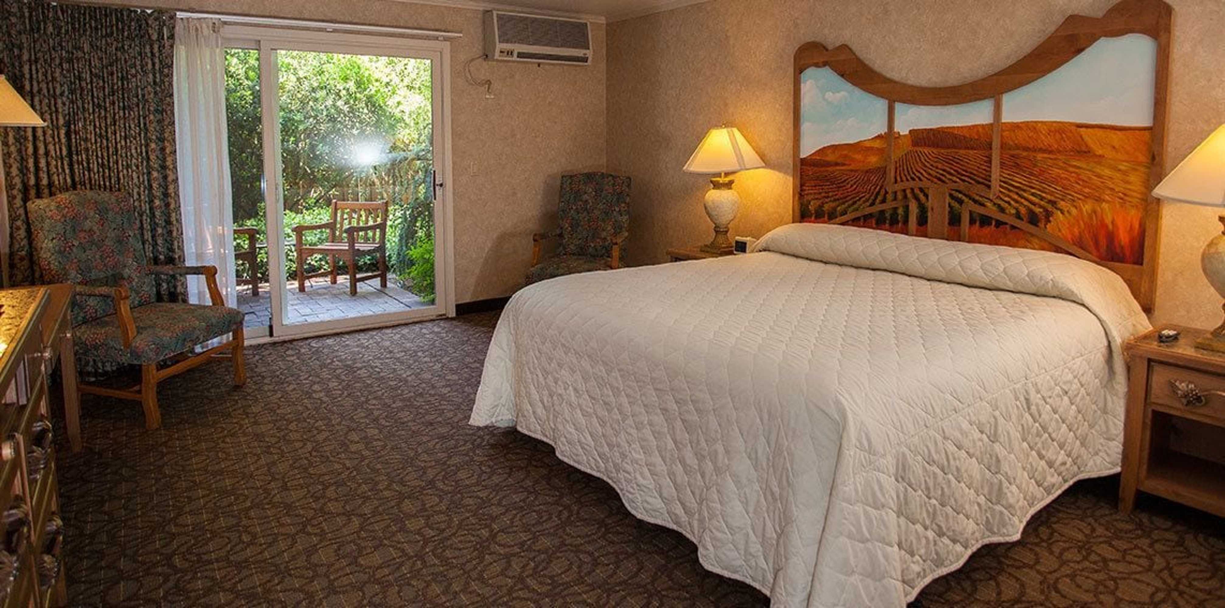 Gift card for El Bonita Motel Gift card for El Bonita Motel