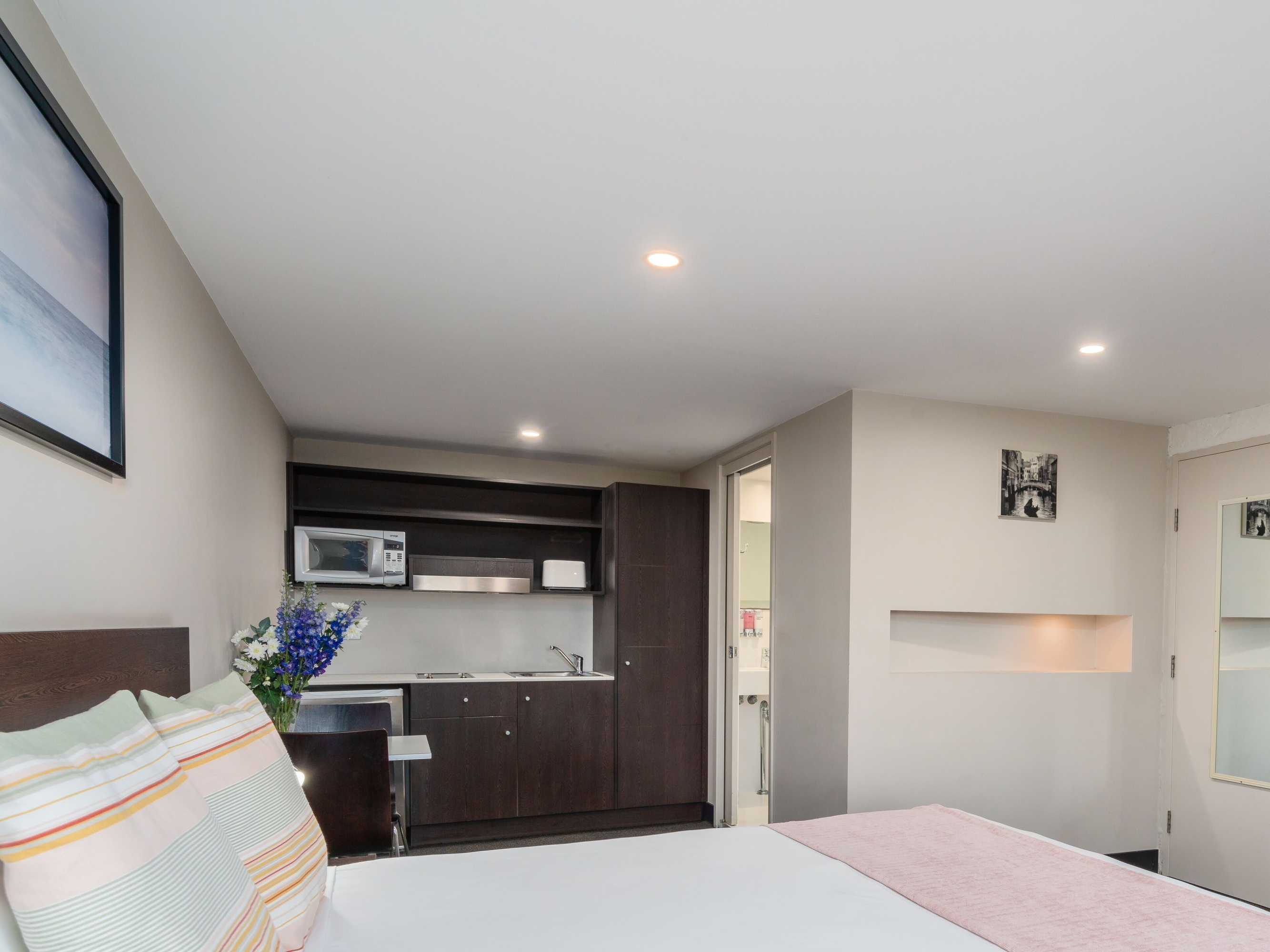 Gift card for Leisure Inn Penny Royal Hotel & Apartments Gift card for Leisure Inn Penny Royal Hotel & Apartments