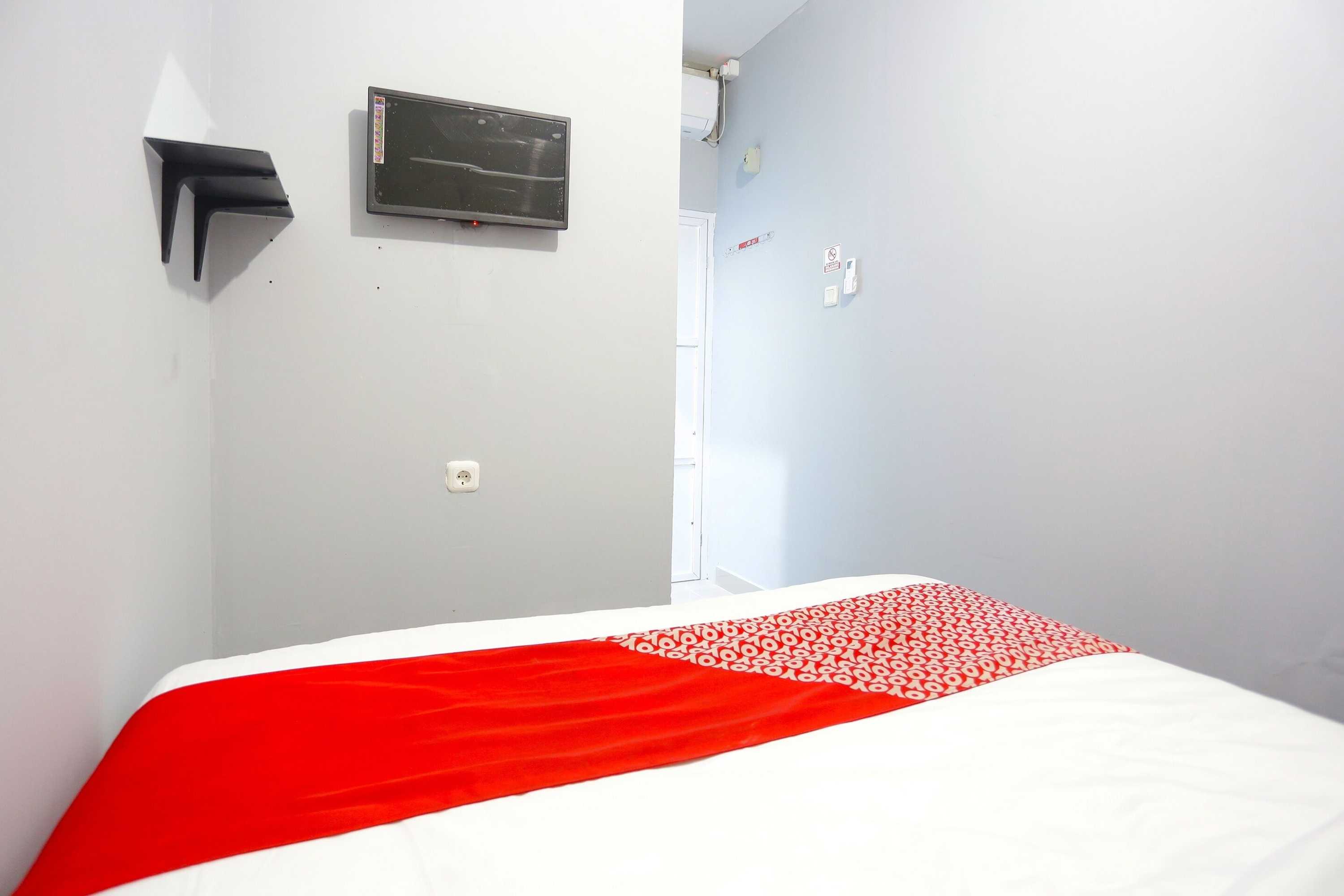 Gift card for Oyo 90848 J&b Rooms Bekasi Gift card for Oyo 90848 J&b Rooms Bekasi