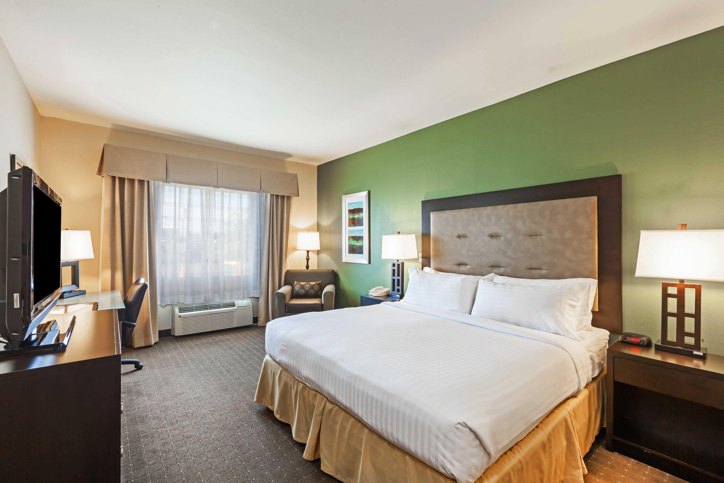 Gift card for Holiday Inn Express & Suites Eagle Pass by Ihg Gift card for Holiday Inn Express & Suites Eagle Pass by Ihg