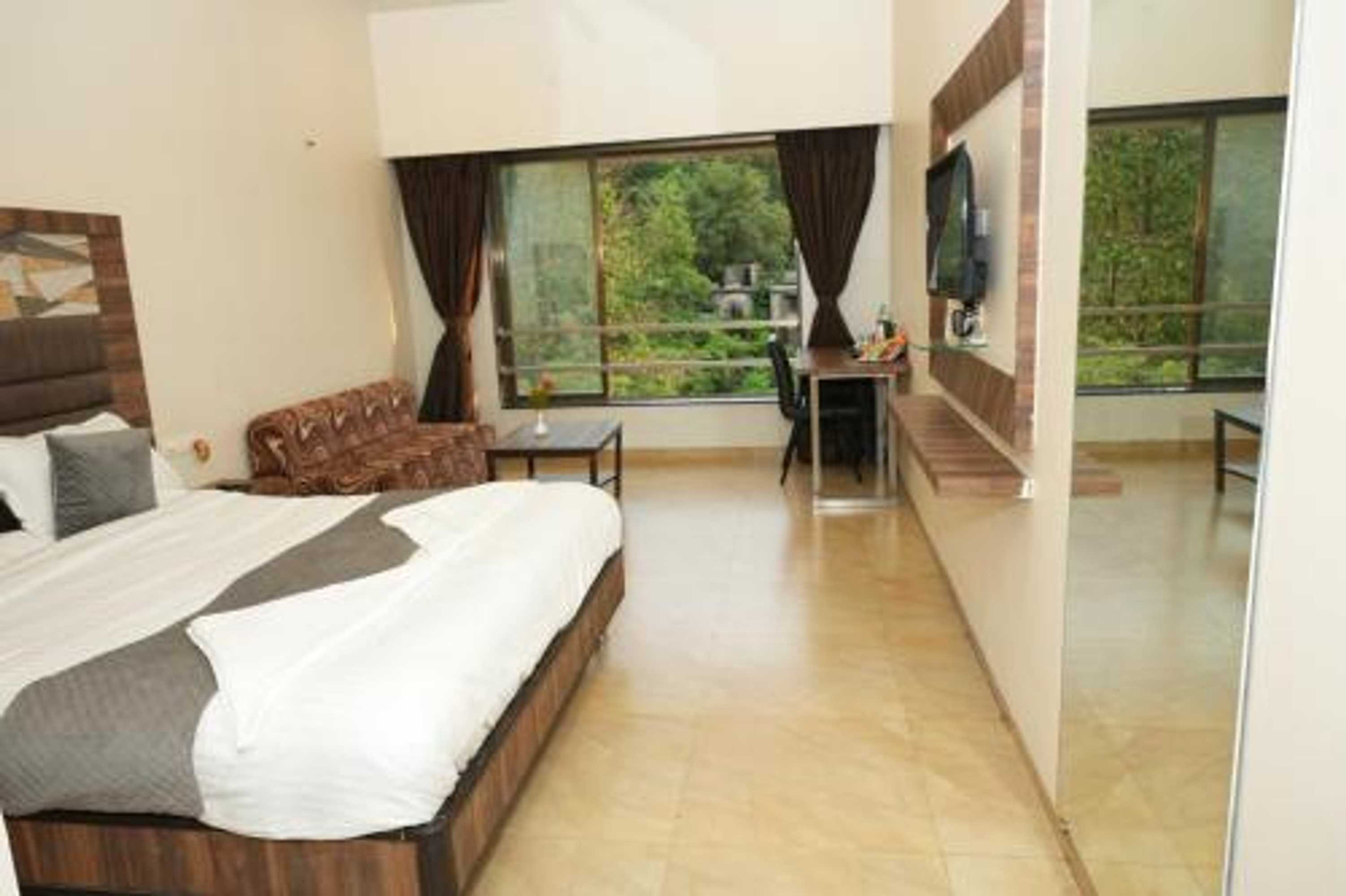 Gift card for Hotel Lalit Inn Gift card for Hotel Lalit Inn