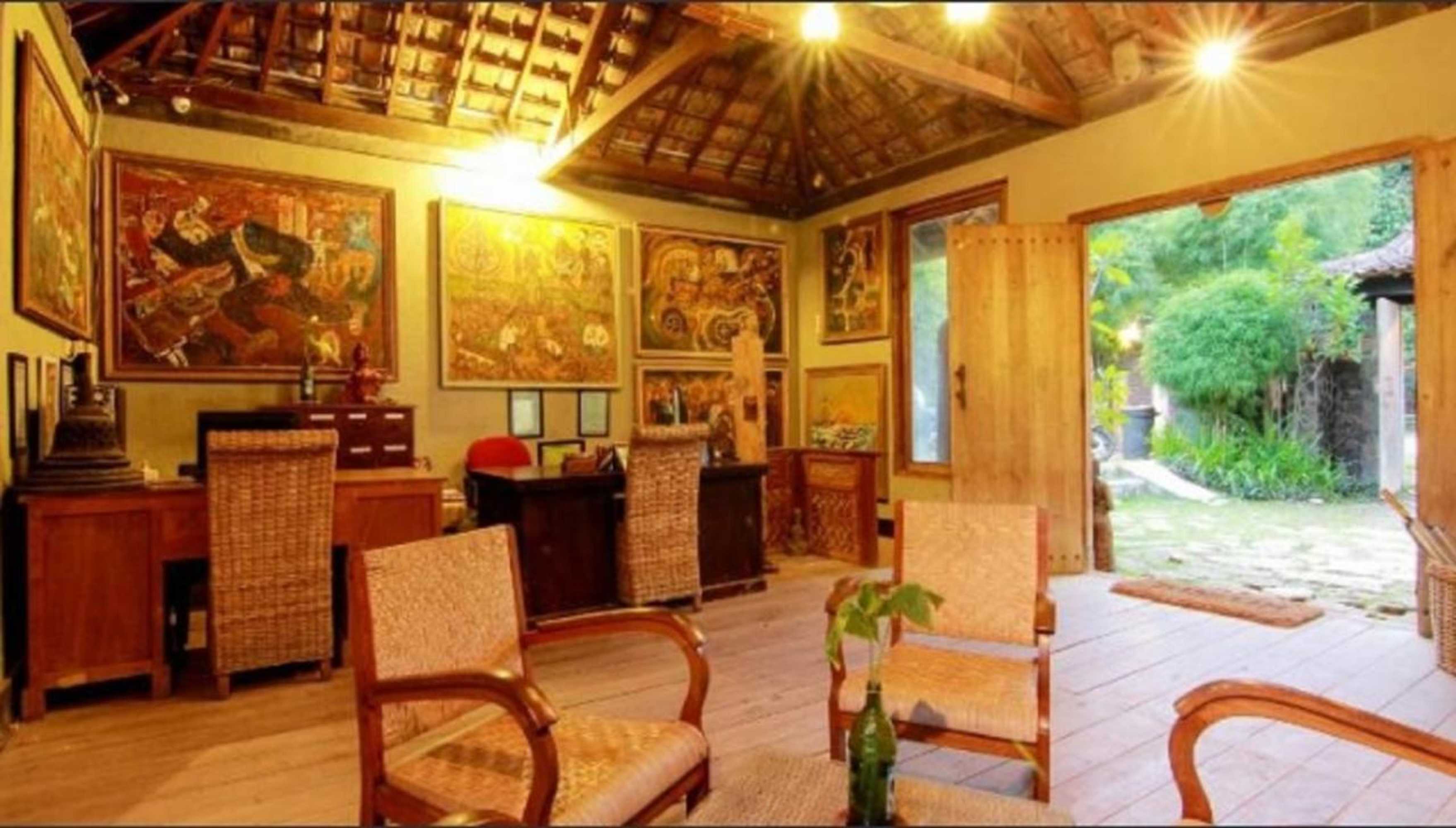 Gift card for Astuti Gallery Homestay