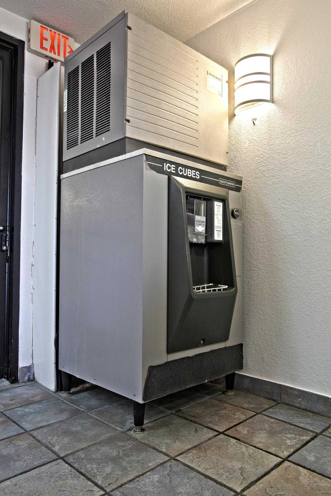 Gift card for Motel 6 East Brunswick, NJ