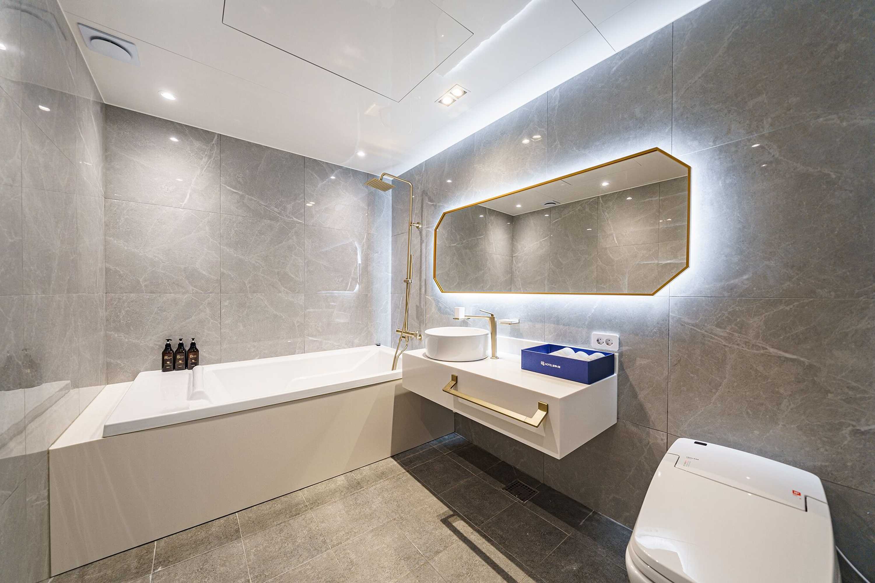 Gift card for Hotel Millennium