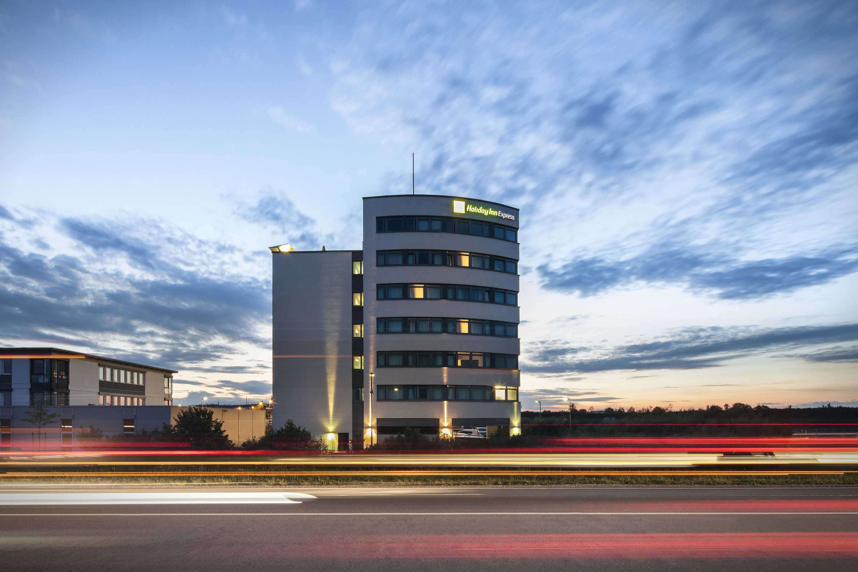Gift card for Holiday Inn Express München-Messe by Ihg Gift card for Holiday Inn Express München-Messe by Ihg