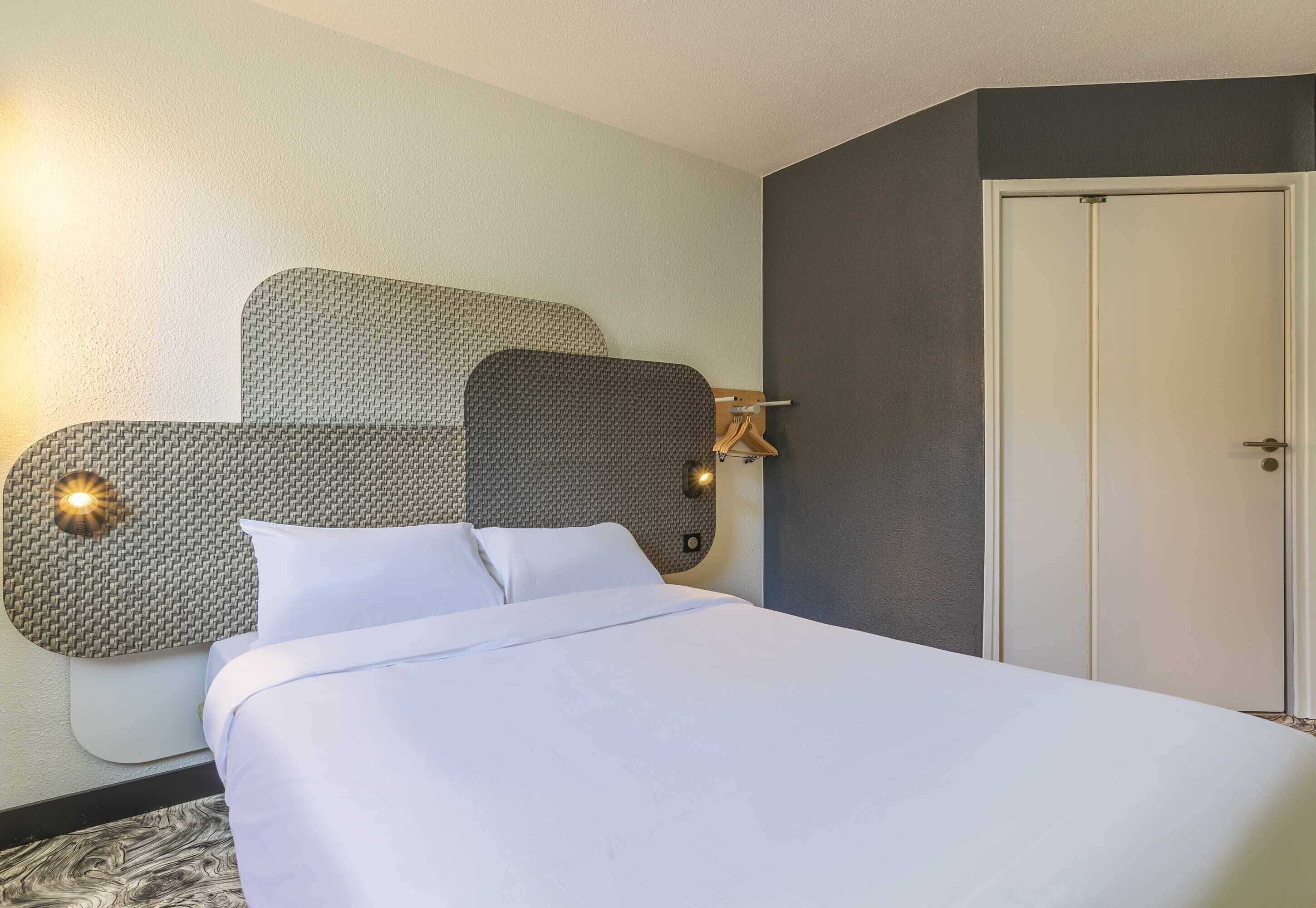 Gift card for B&b Hotel Aix-En-Provence Meyreuil Sainte-Victoire Gift card for B&b Hotel Aix-En-Provence Meyreuil Sainte-Victoire