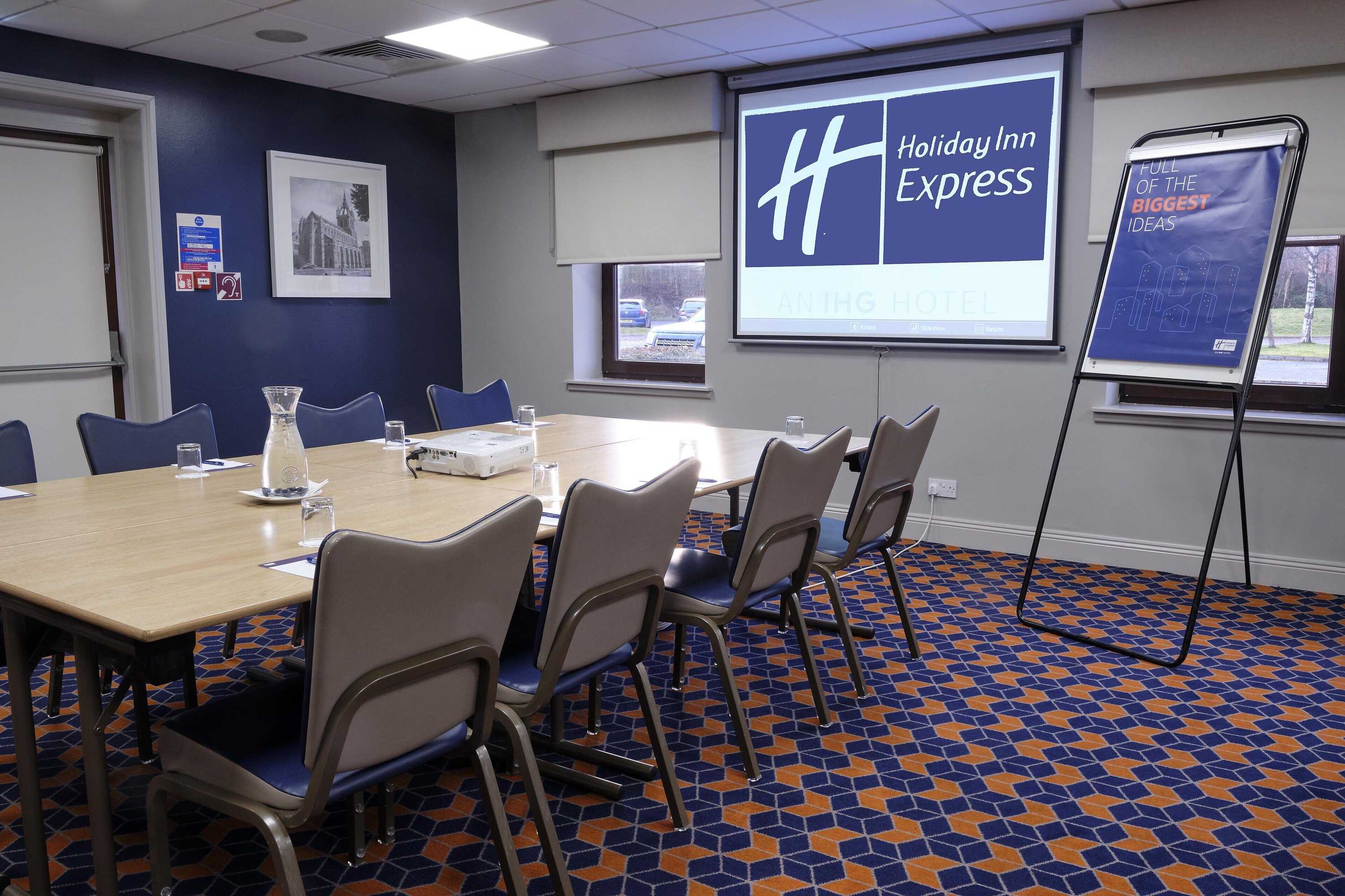 Gift card for Holiday Inn Express Perth by Ihg Gift card for Holiday Inn Express Perth by Ihg