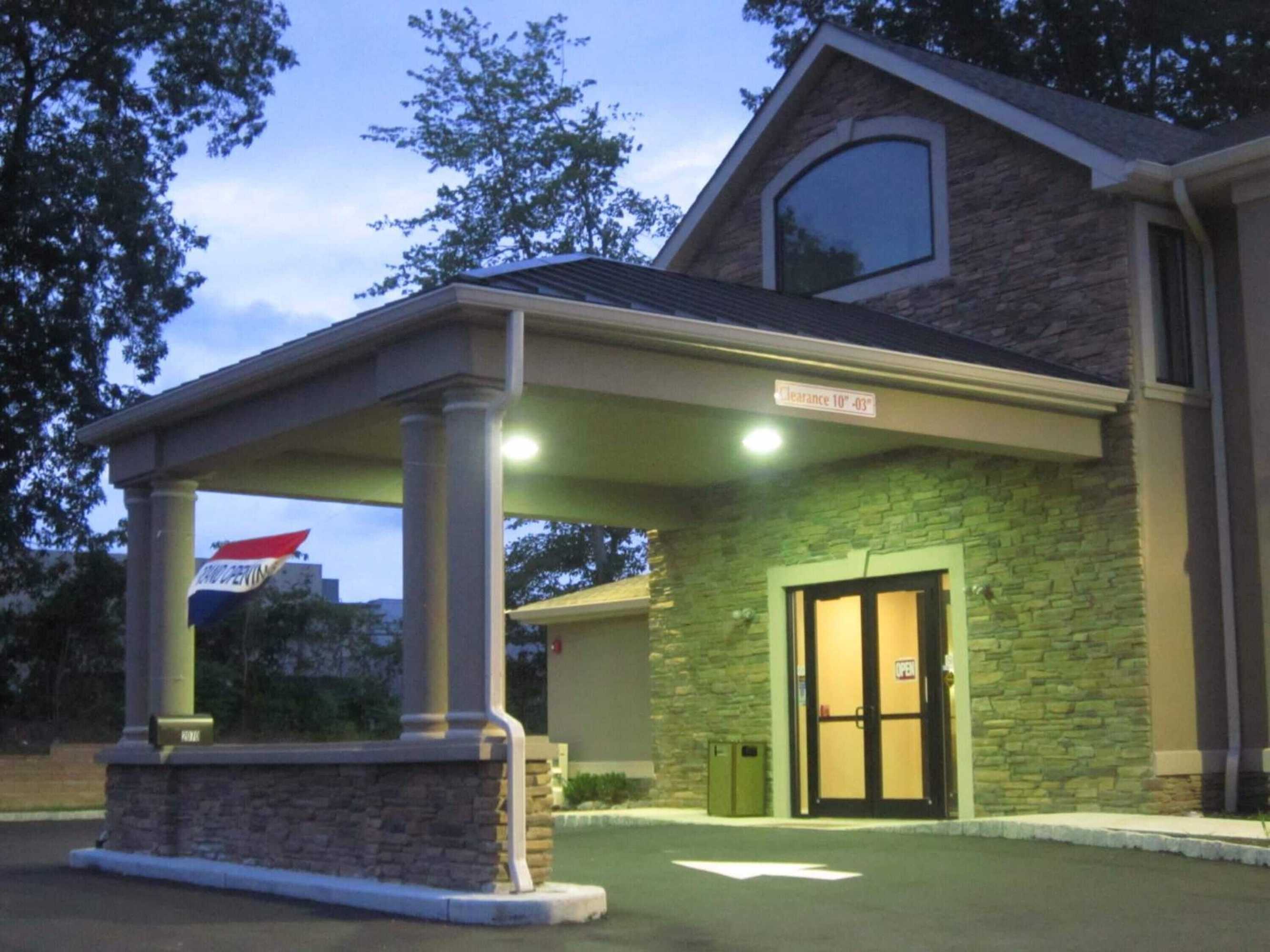 Gift card for Red Carpet Inn And Suites Monmouth Jtc Gift card for Red Carpet Inn And Suites Monmouth Jtc