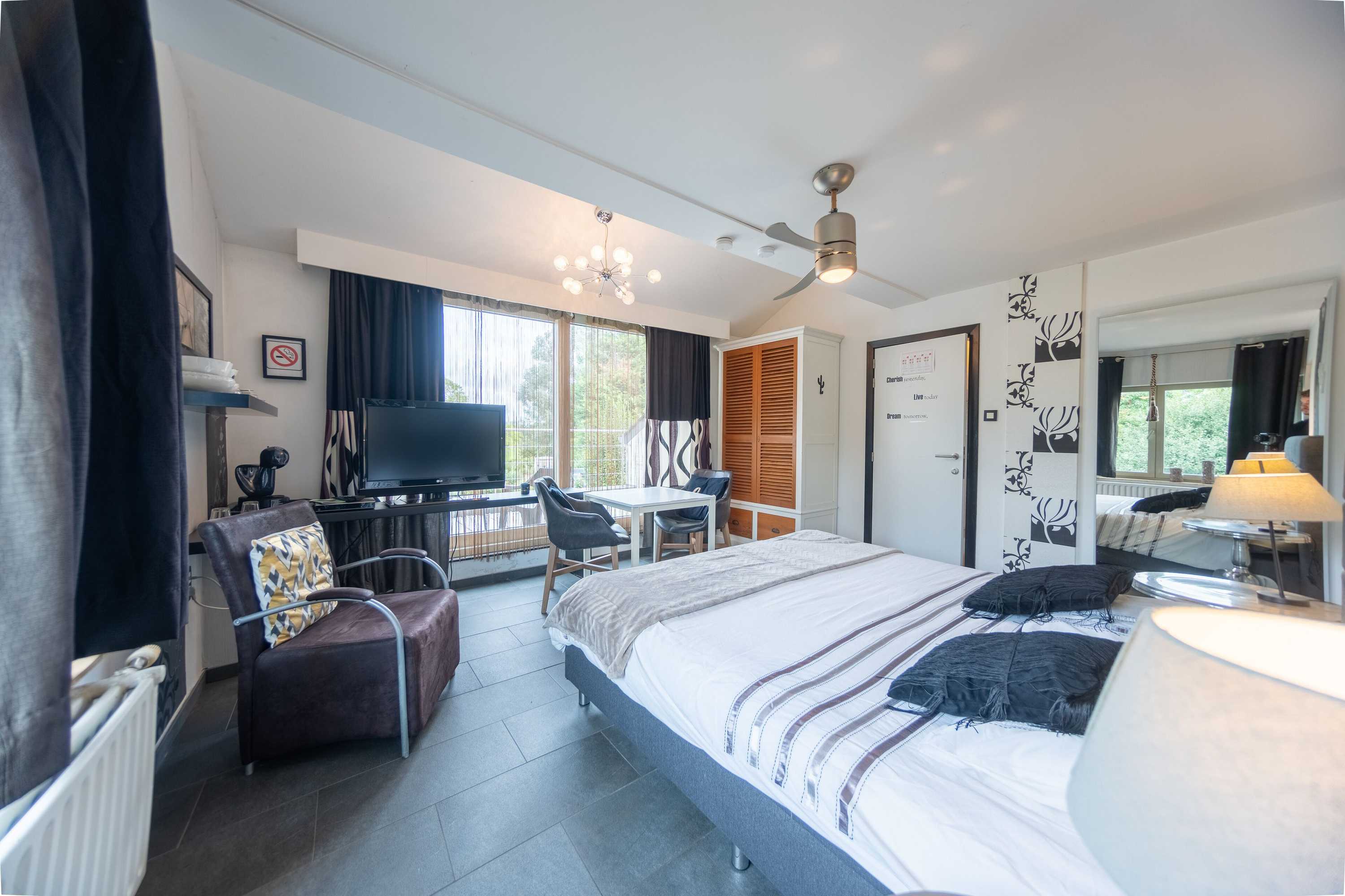 Gift card for Guesthouse De Witte Merel Deluxe Gift card for Guesthouse De Witte Merel Deluxe