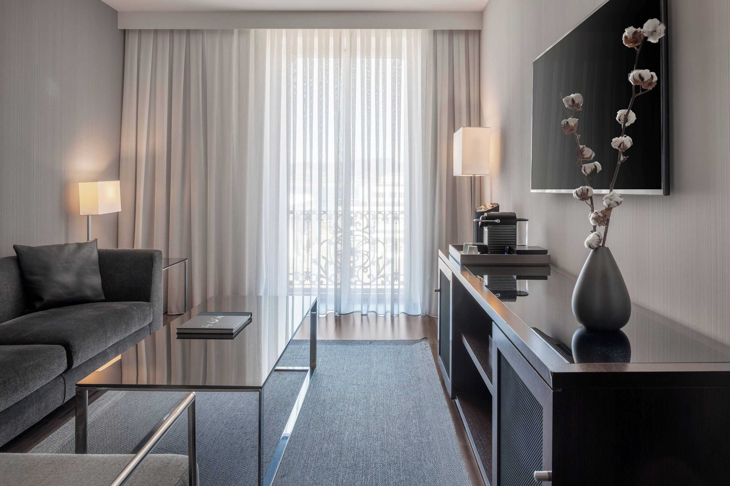 Gift card for AC Hotel Palacio Universal by Marriott Gift card for AC Hotel Palacio Universal by Marriott