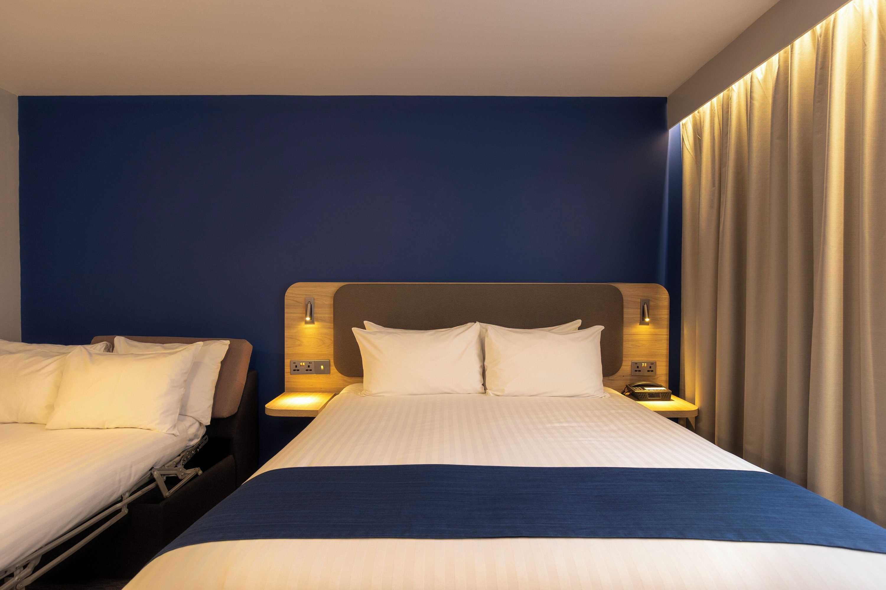Gift card for Holiday Inn Express Poole by Ihg Gift card for Holiday Inn Express Poole by Ihg