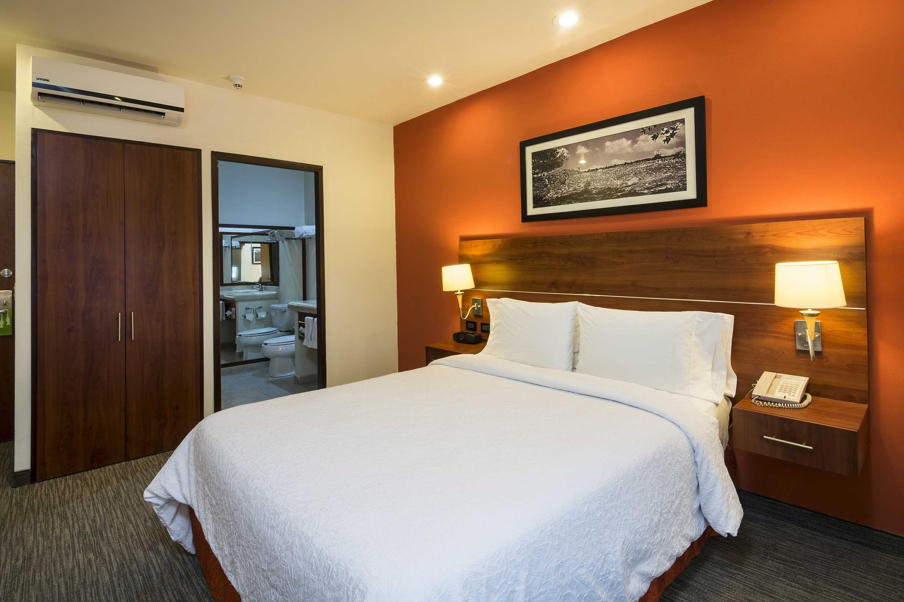 Gift card for Hampton Inn by Hilton San Juan Del Rio Gift card for Hampton Inn by Hilton San Juan Del Rio
