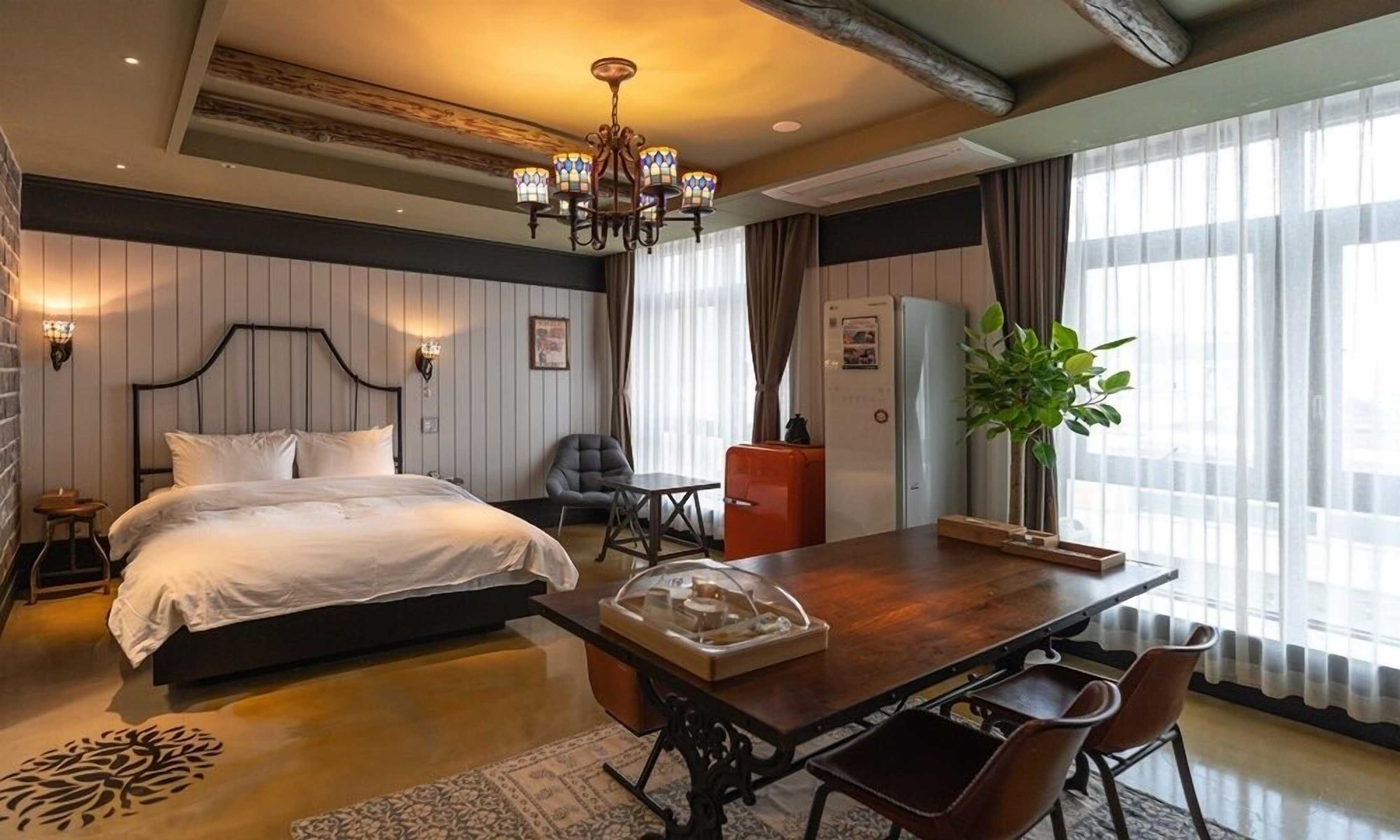 Gift card for February Hotel The Signature Dongseongro Gift card for February Hotel The Signature Dongseongro