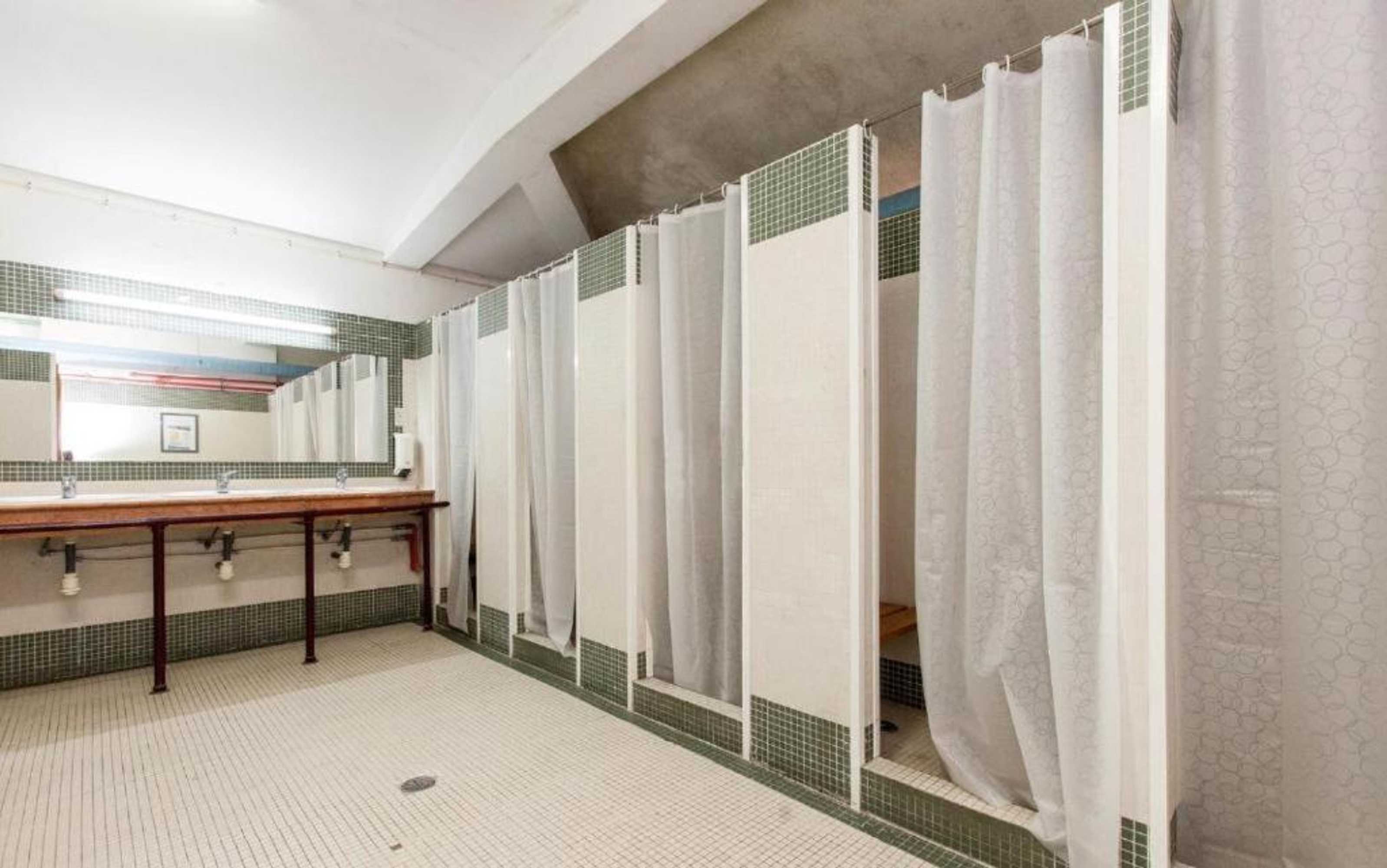 Gift card for HI Almada Pousada De Juventude