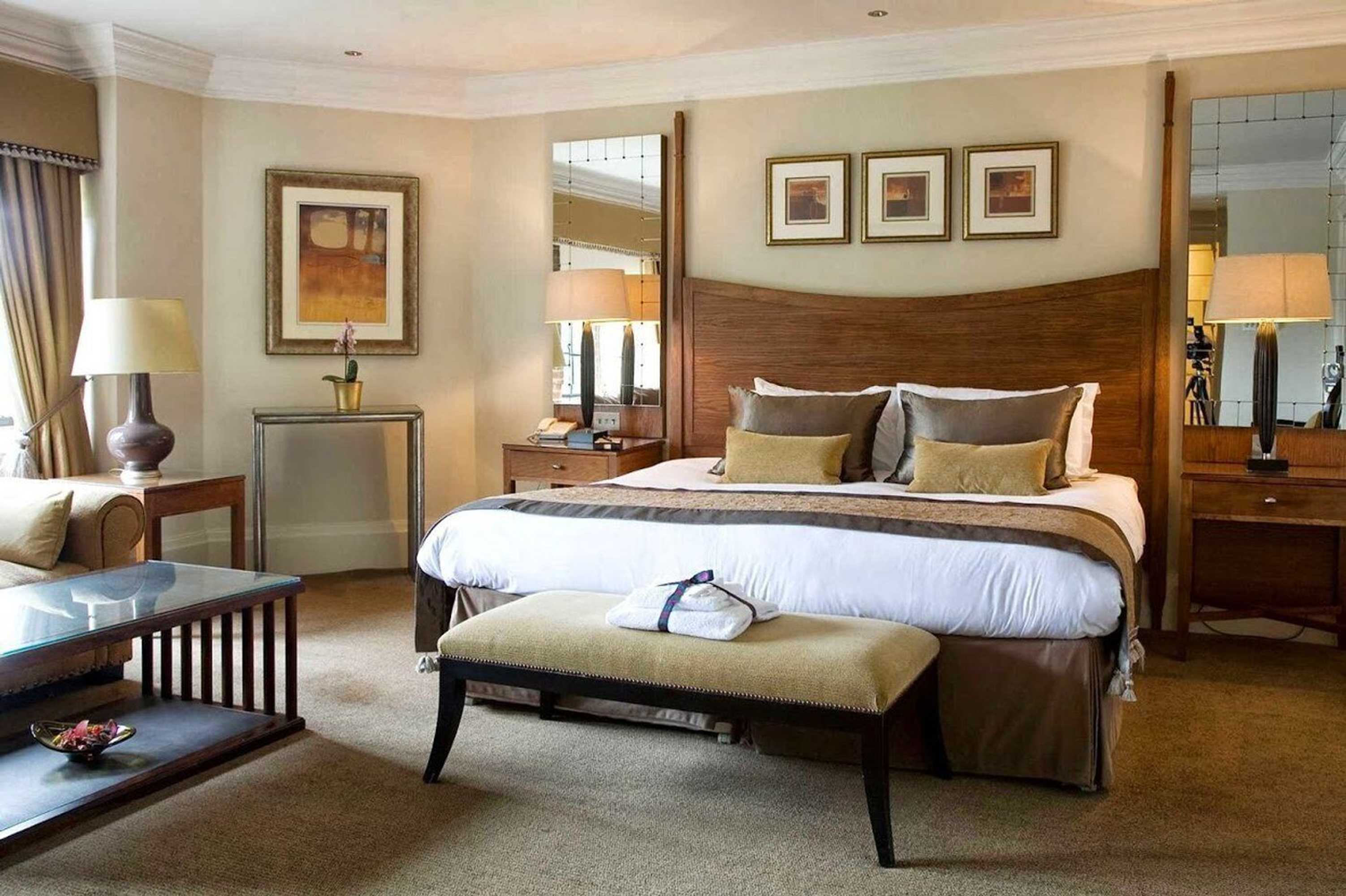 Gift card for Western House Hotel Gift card for Western House Hotel