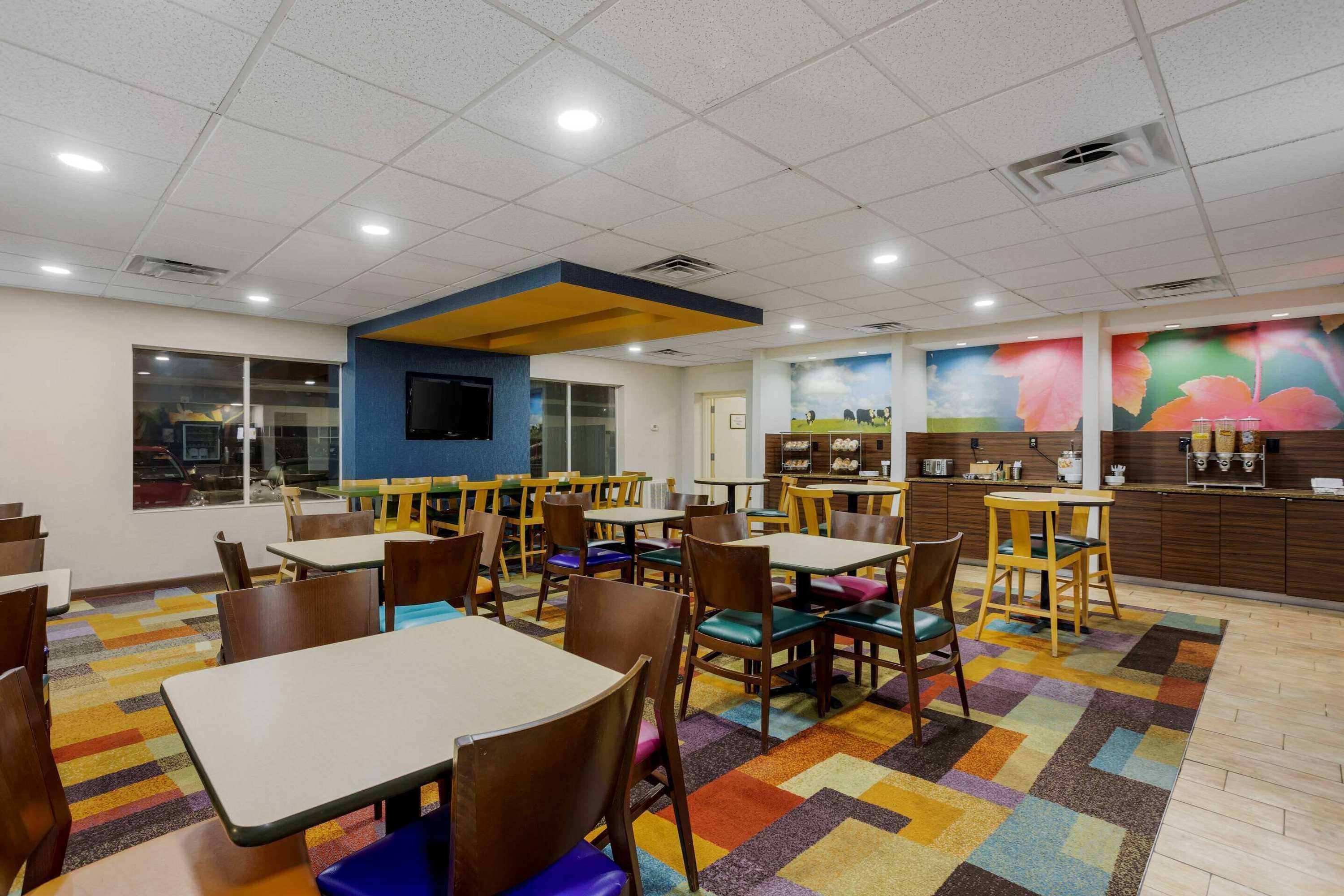Gift card for Comfort Inn & Suites Mt Laurel-Philadelphia Gift card for Comfort Inn & Suites Mt Laurel-Philadelphia