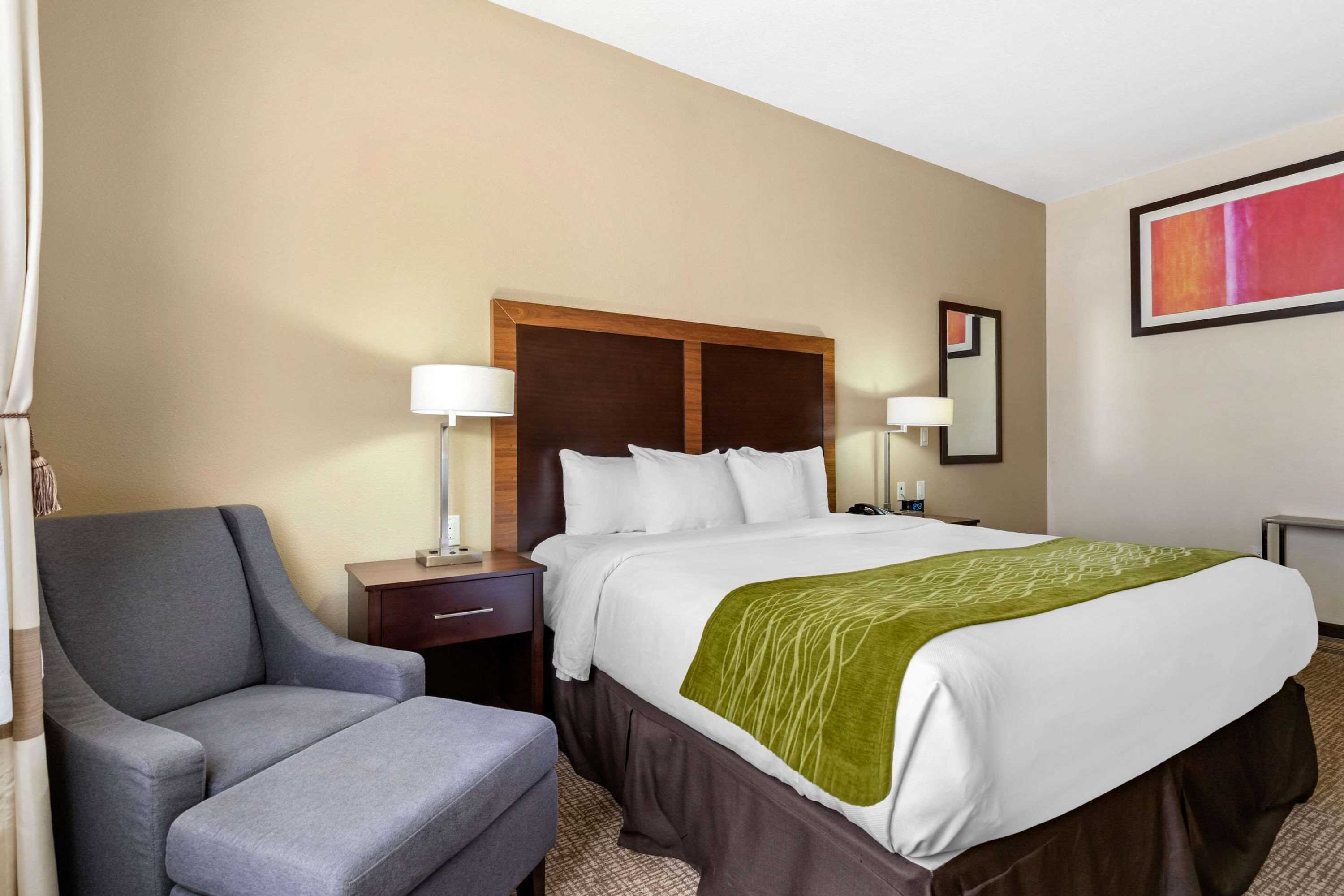 Gift card for Comfort Inn & Suites Lakeside Gift card for Comfort Inn & Suites Lakeside