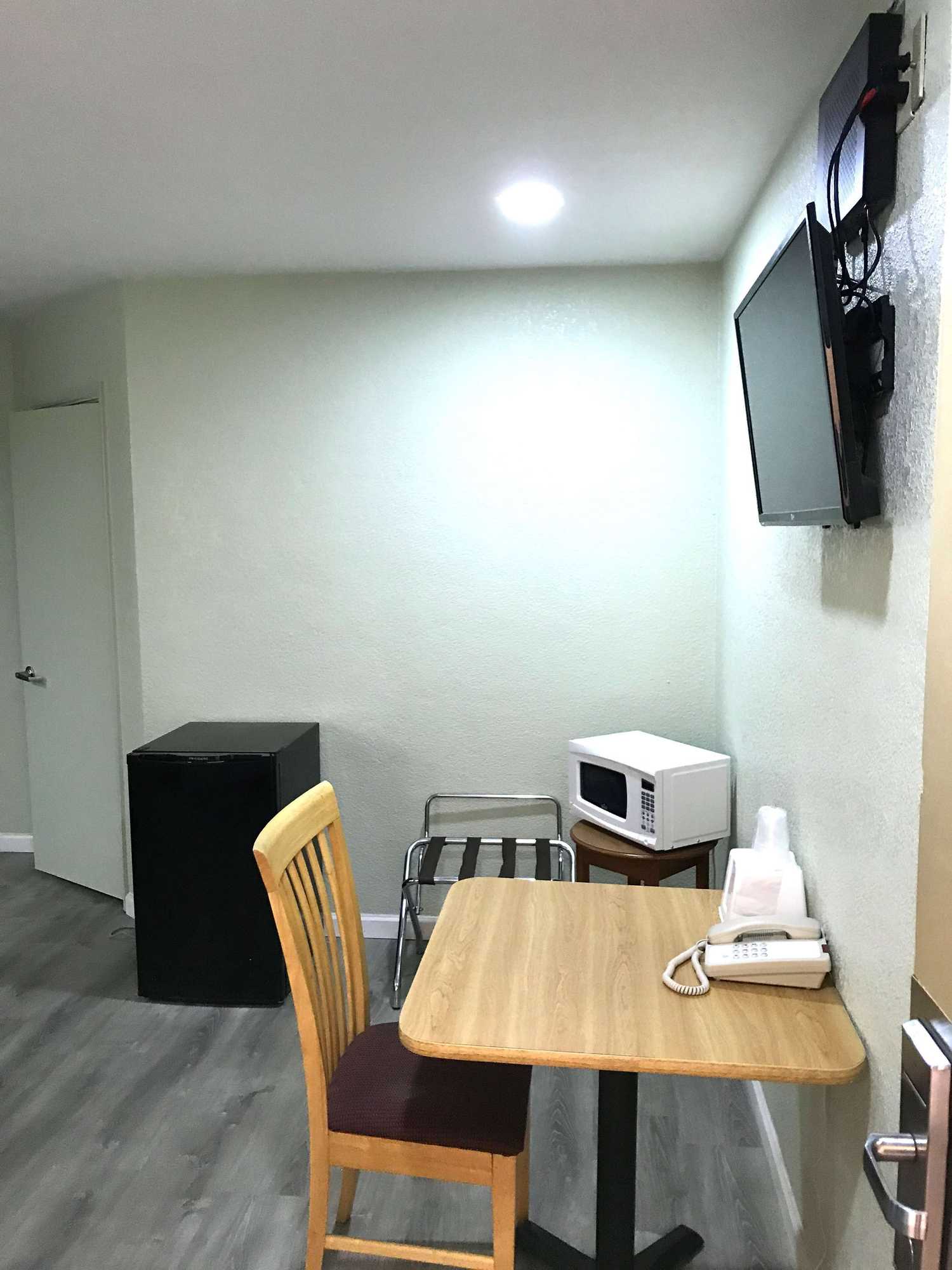 Gift card for Americas Best Value Inn Visalia Gift card for Americas Best Value Inn Visalia