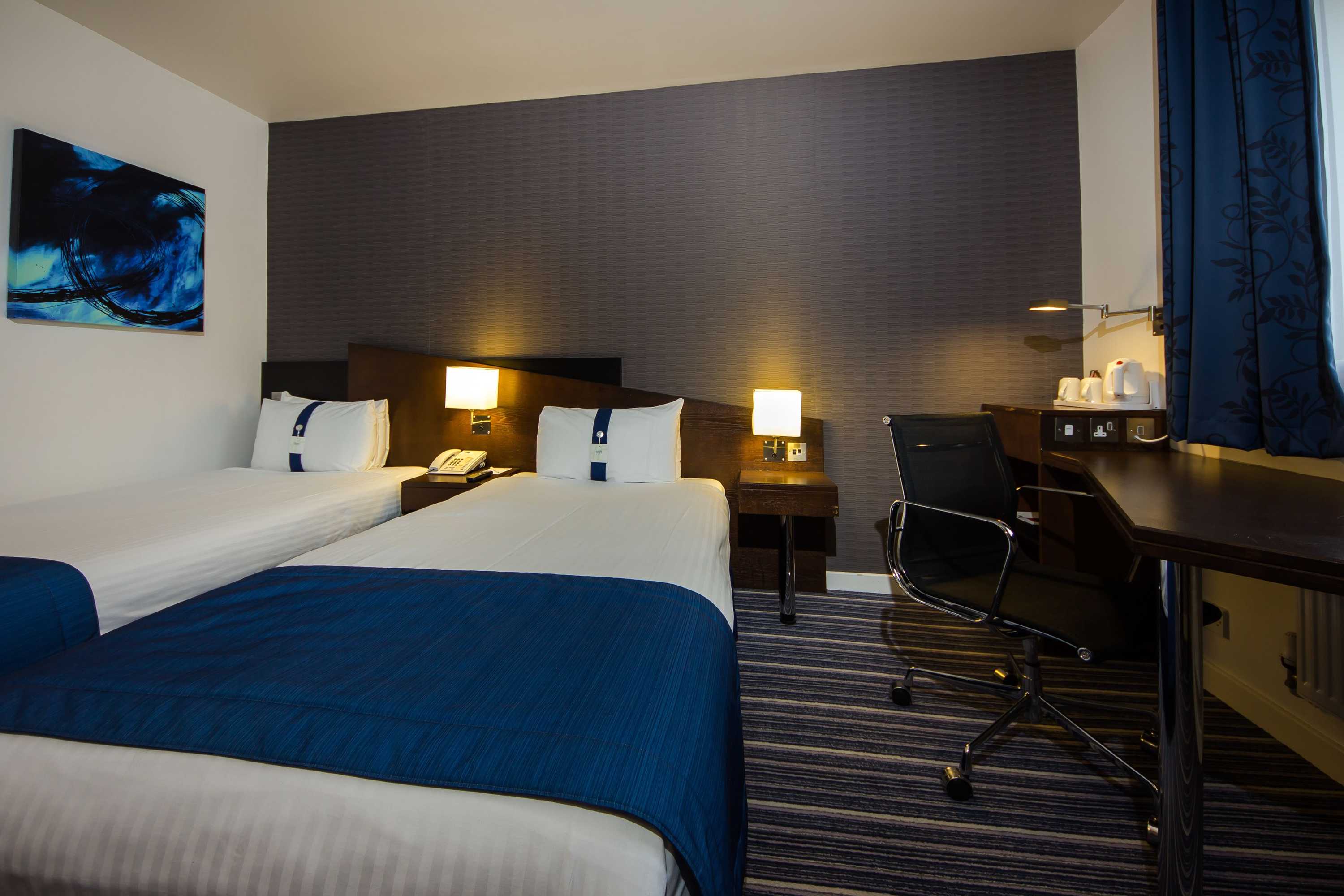 Gift card for Holiday Inn Express London-Royal Docks, Docklands by Ihg Gift card for Holiday Inn Express London-Royal Docks, Docklands by Ihg