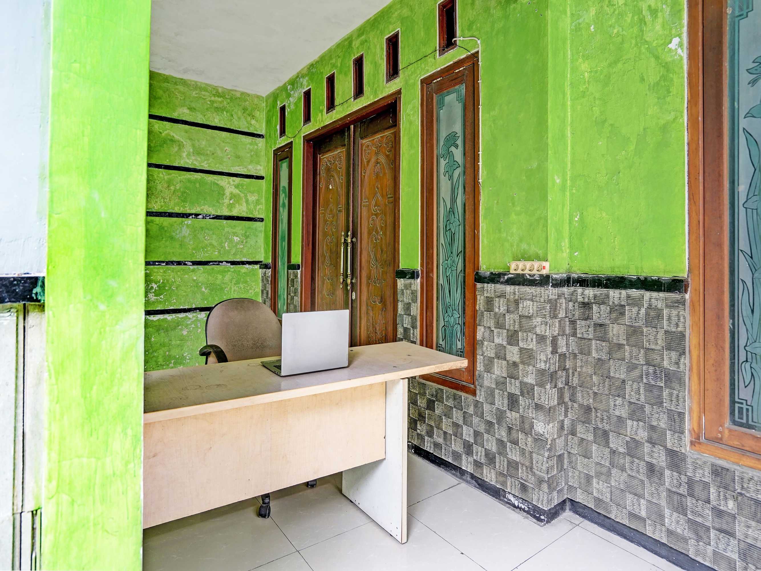 Gift card for Oyo 92086 Fun Guesthouse Syariah Gift card for Oyo 92086 Fun Guesthouse Syariah
