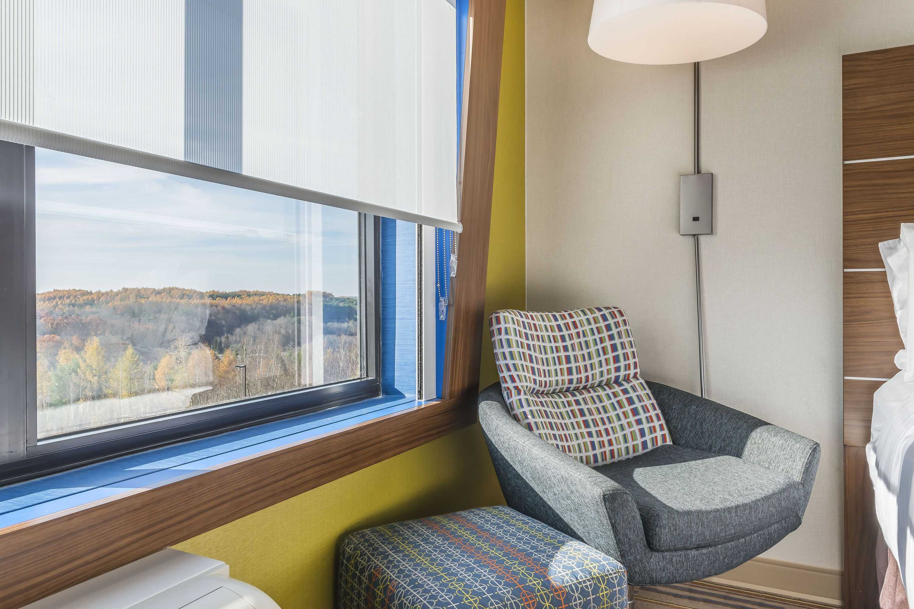 Gift card for Holiday Inn Express & Suites Clarion by Ihg Gift card for Holiday Inn Express & Suites Clarion by Ihg