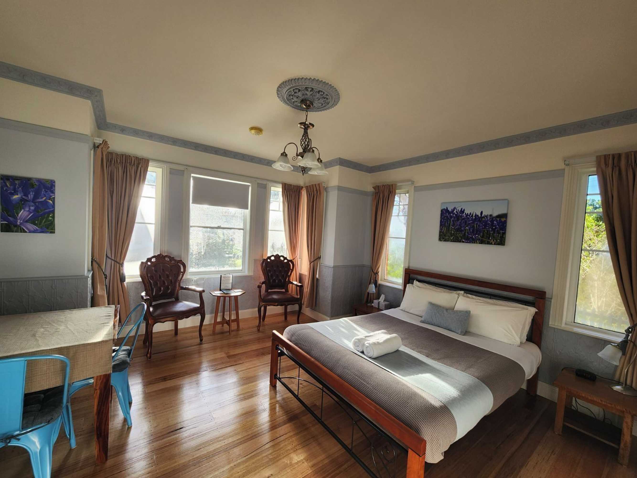 Gift card for Alexandria Bed & Breakfast Gift card for Alexandria Bed & Breakfast