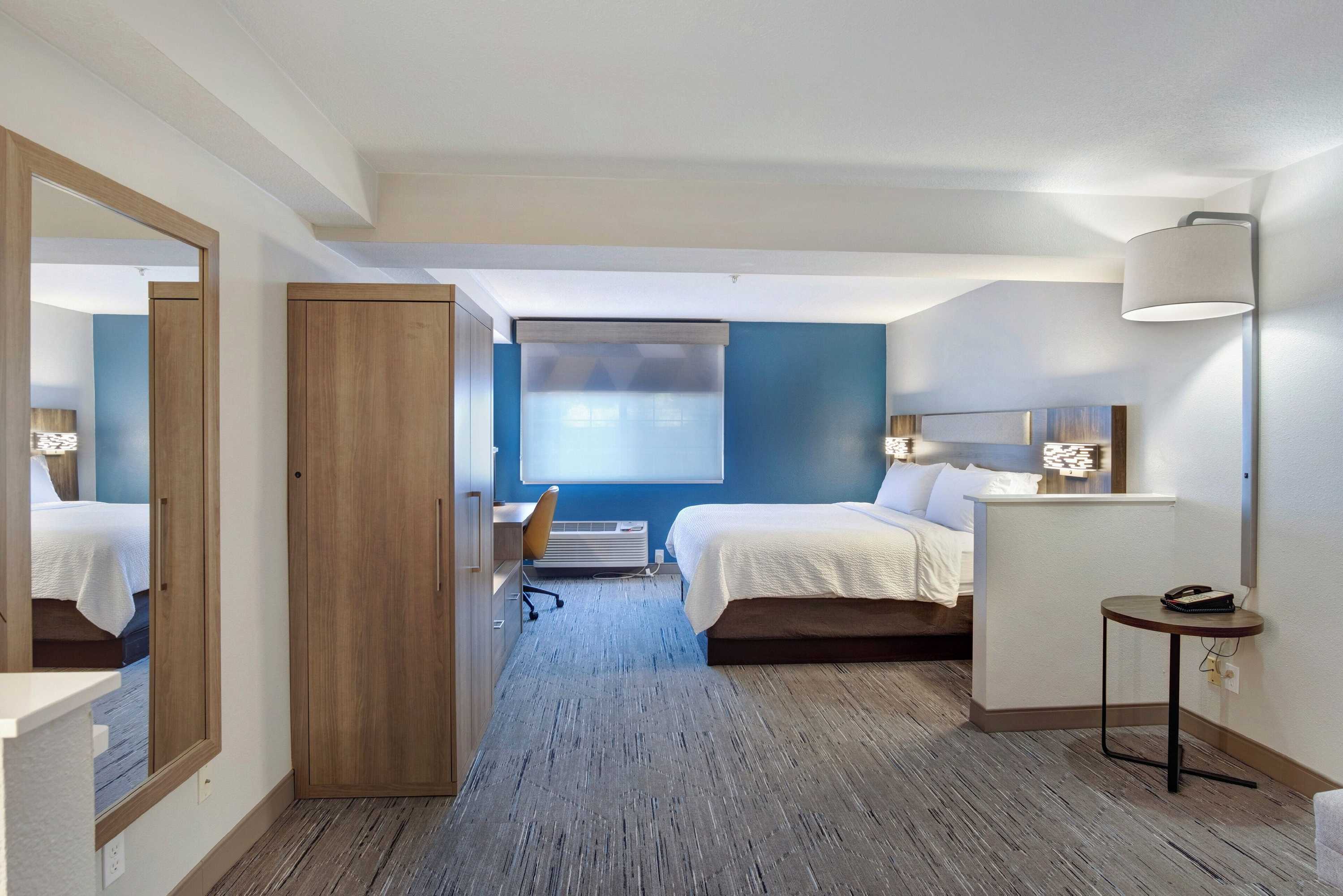 Gift card for Holiday Inn Express Portland East - Troutdale by Ihg