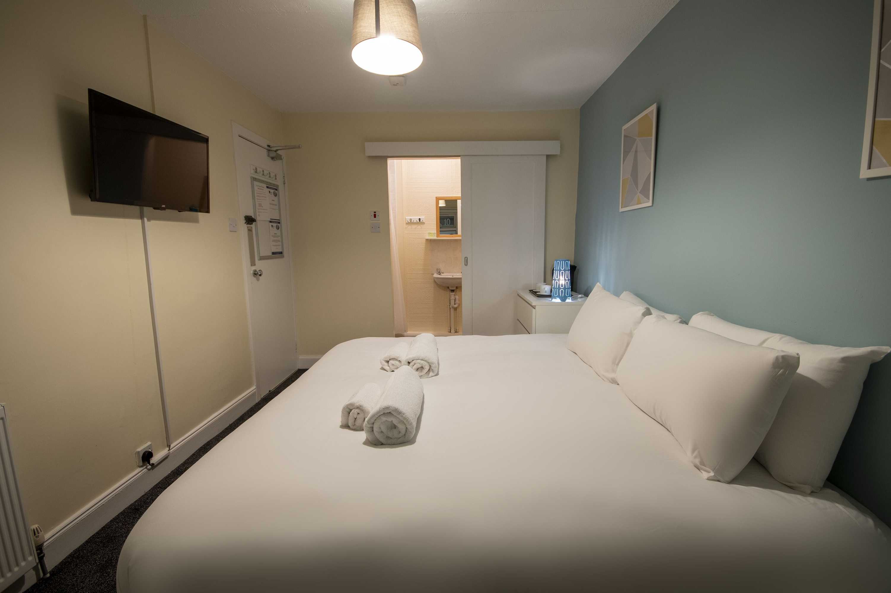 Gift card for Irvine Riverside Guesthouse by Paymán Club Gift card for Irvine Riverside Guesthouse by Paymán Club