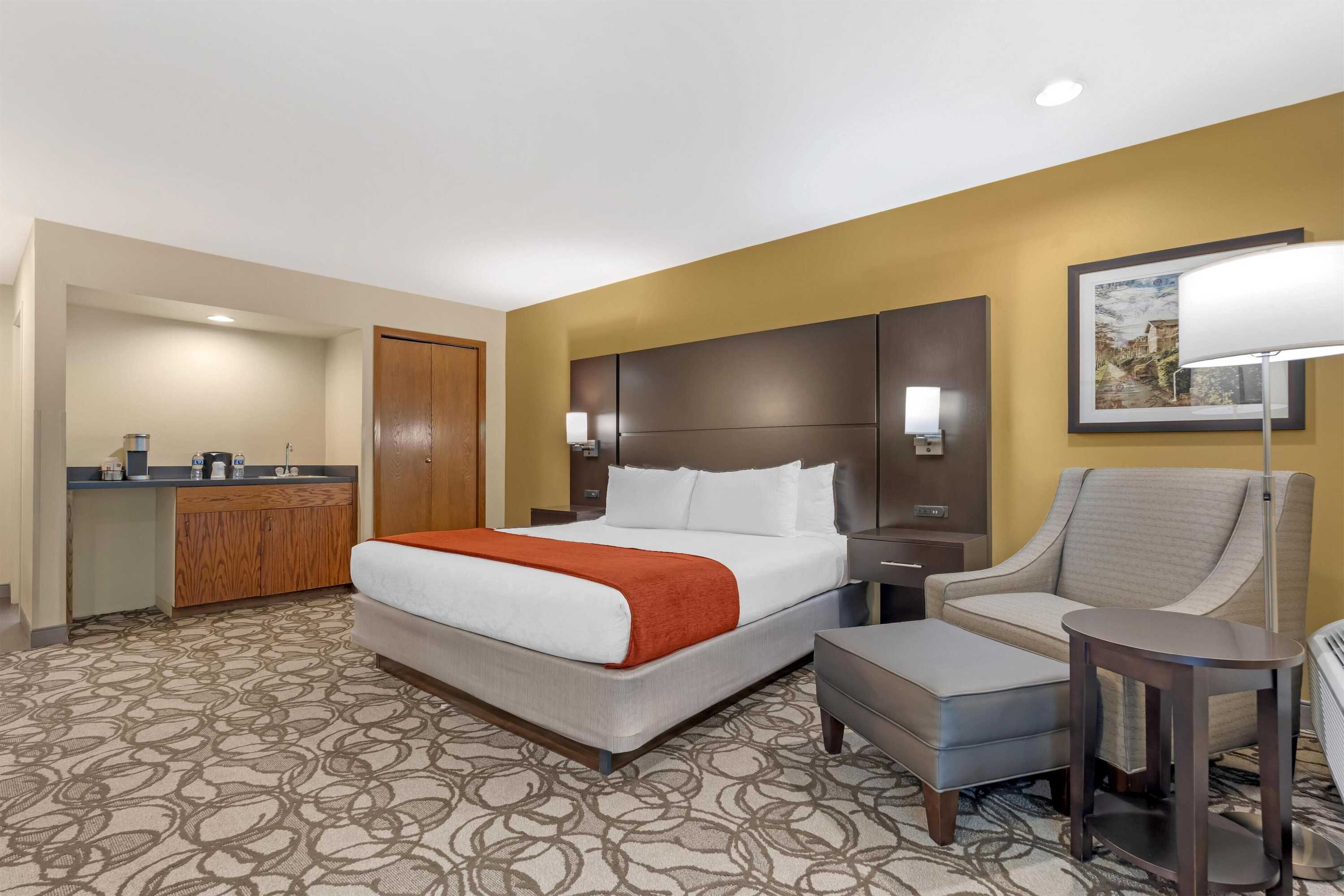 Gift card for Best Western Plus Plaza by The Green Gift card for Best Western Plus Plaza by The Green