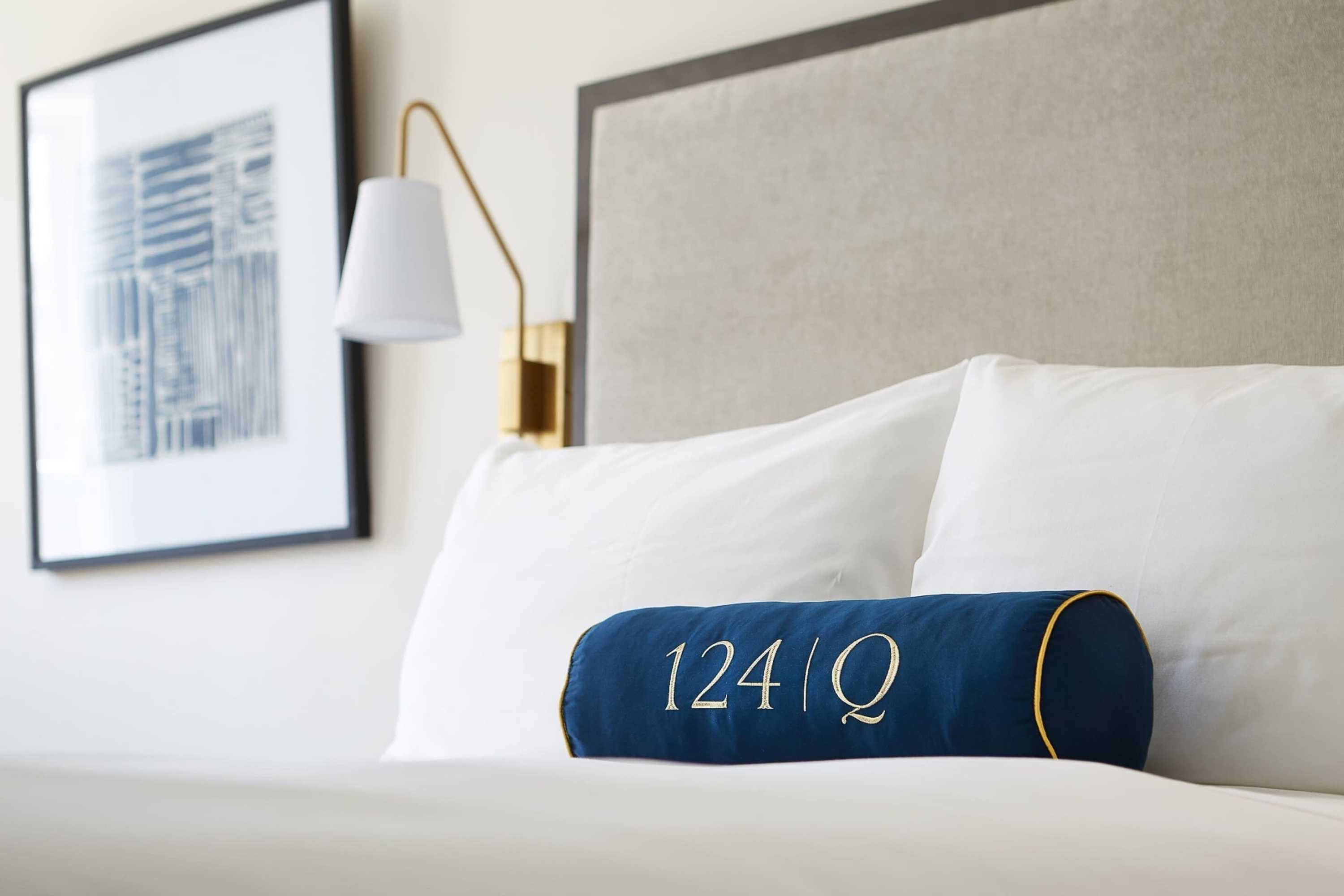 Gift card for 124 on Queen Hotel & Spa Gift card for 124 on Queen Hotel & Spa